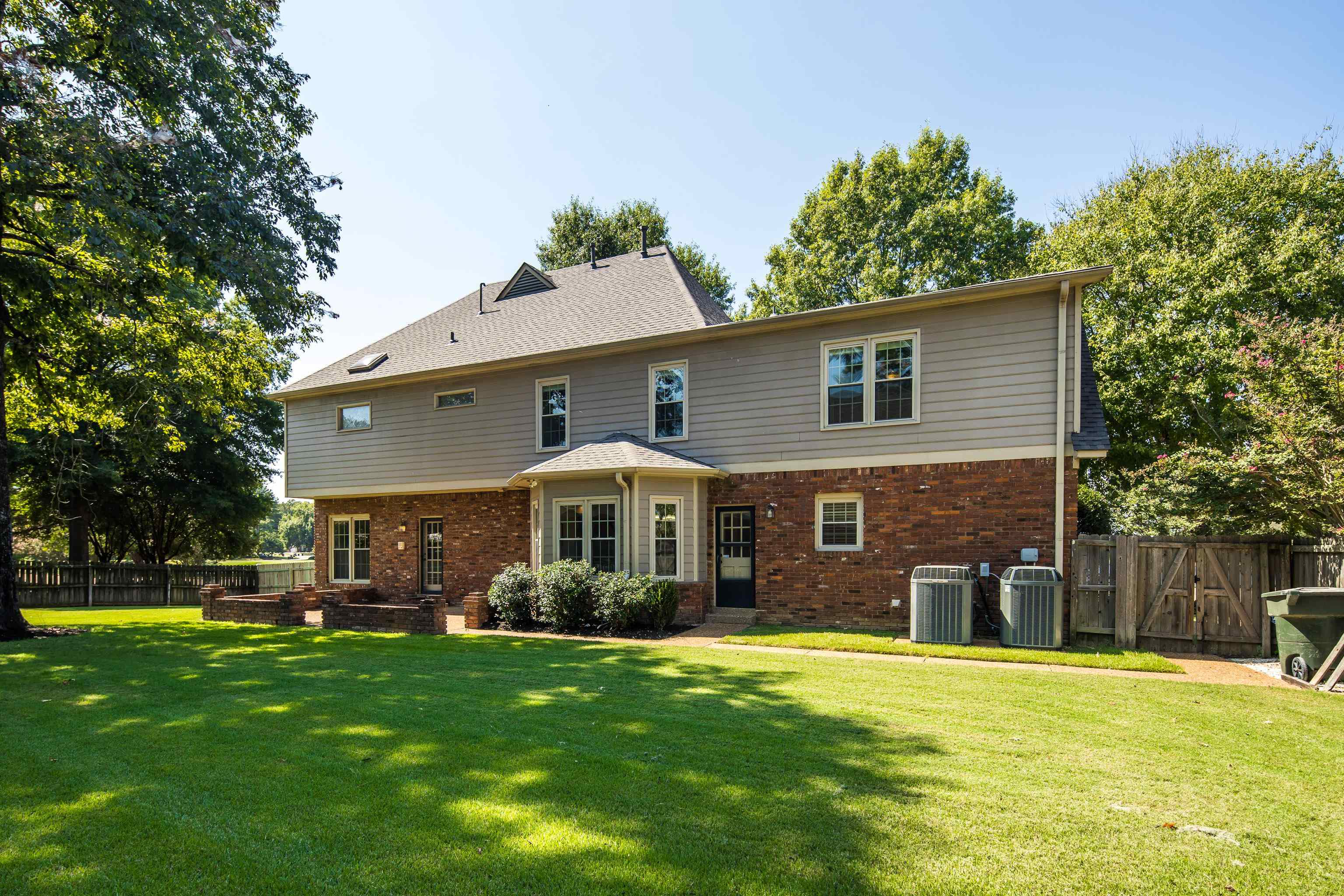 1196 E Lake Pointe Dr Property Photo 37
