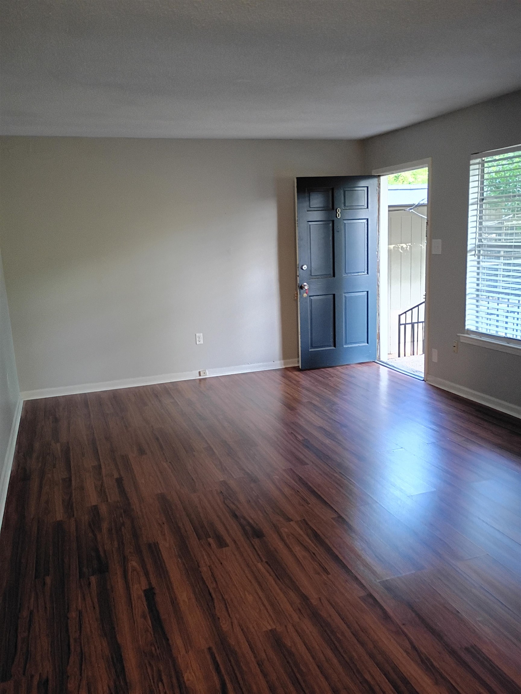 32 S Tucker St Property Photo 2