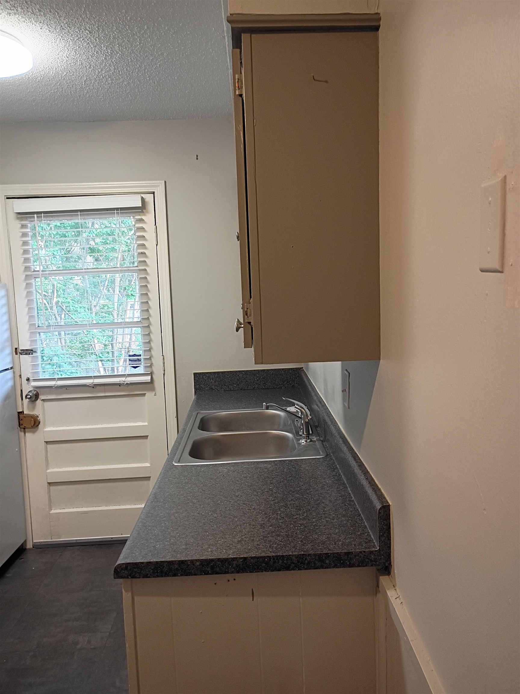 32 S Tucker St Property Photo 7