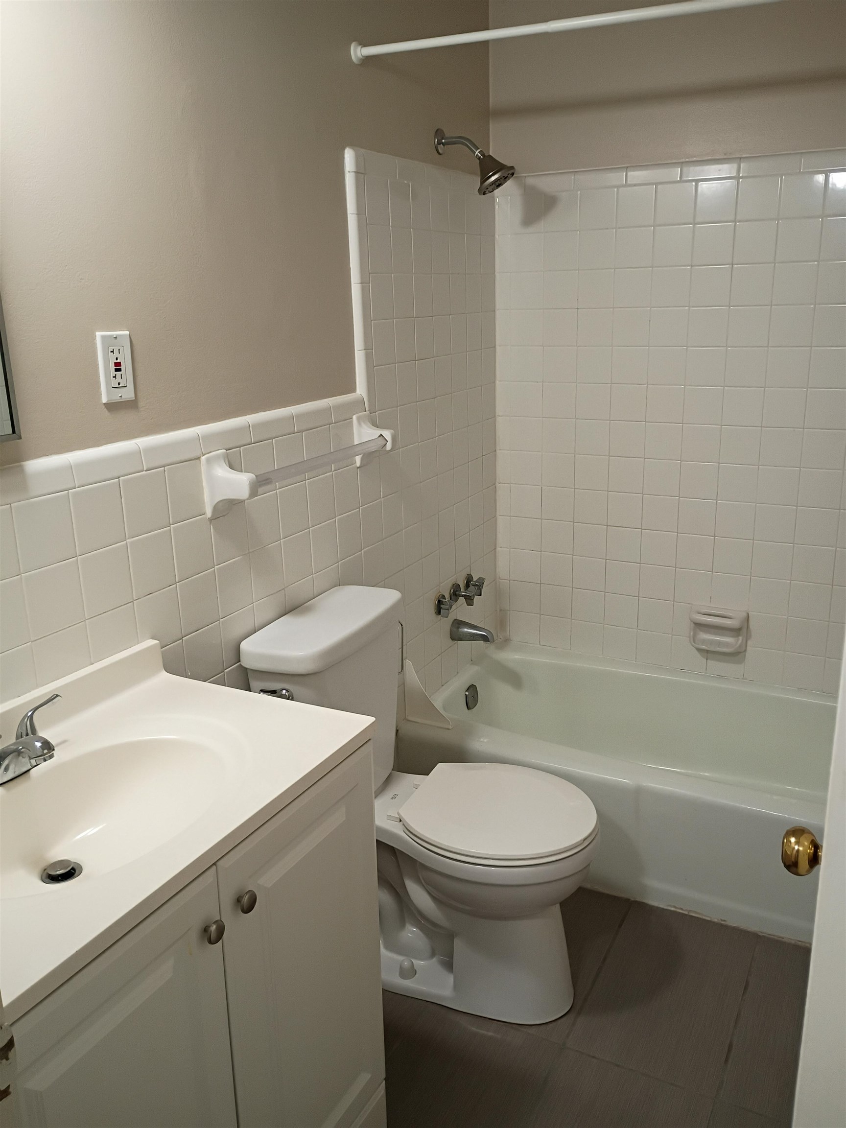 32 S Tucker St Property Photo 10