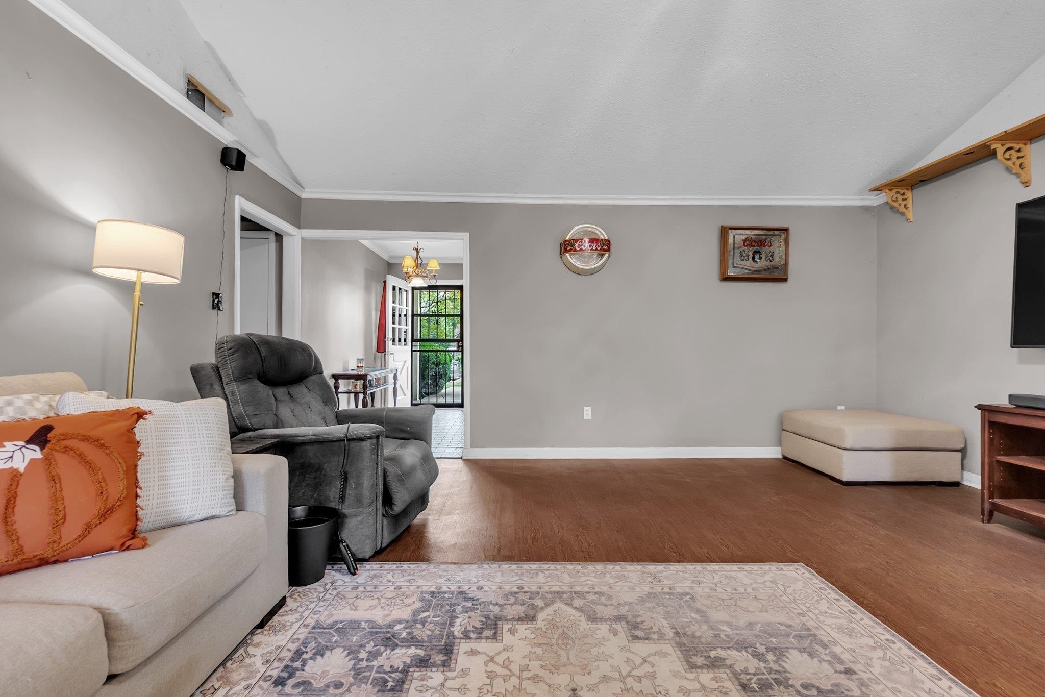 6388 Briergate Dr Property Photo 5