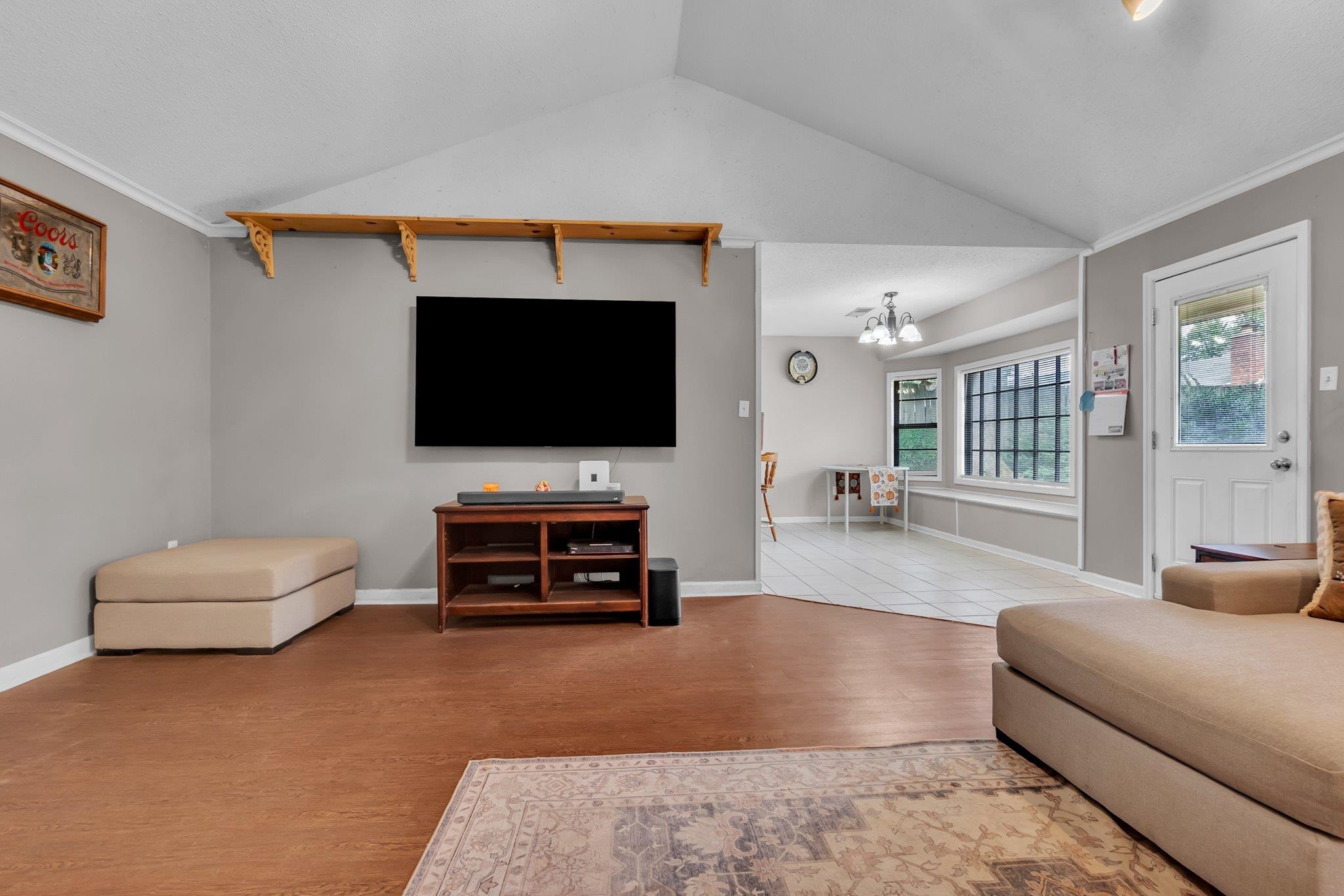 6388 Briergate Dr Property Photo 6
