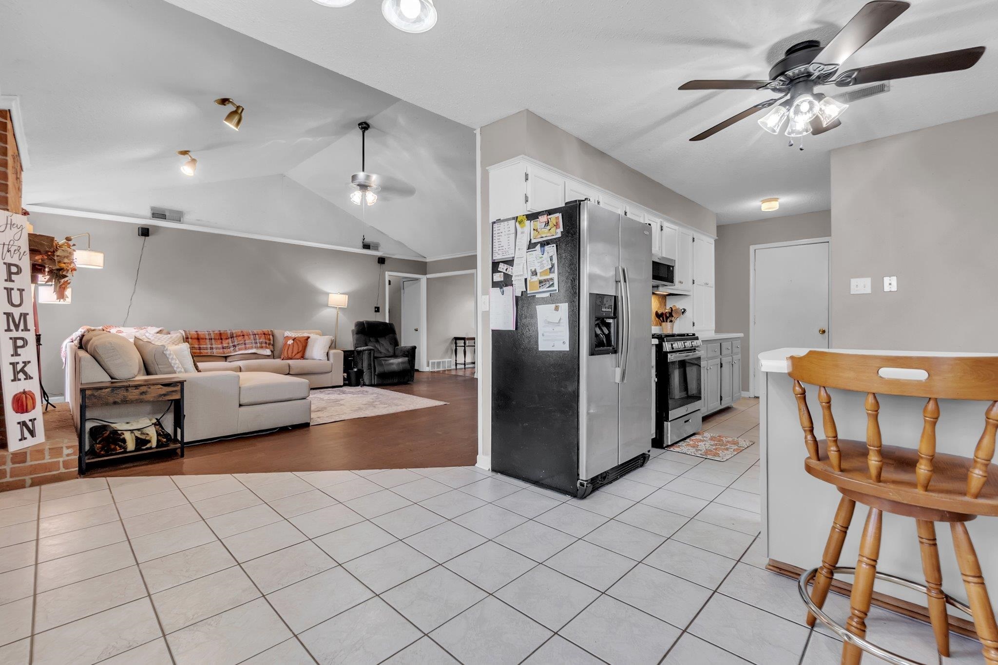 6388 Briergate Dr Property Photo 8