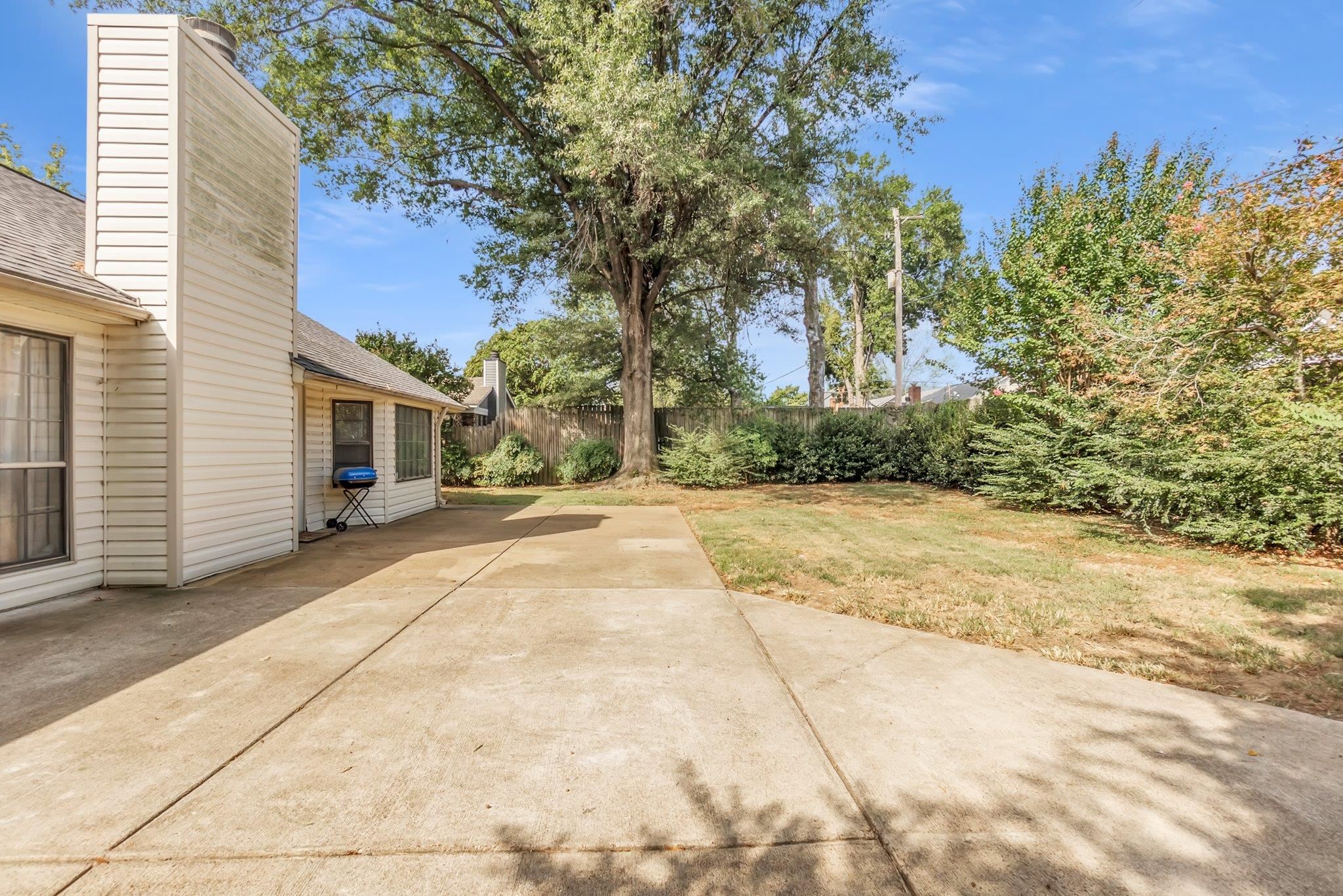 6388 Briergate Dr Property Photo 24