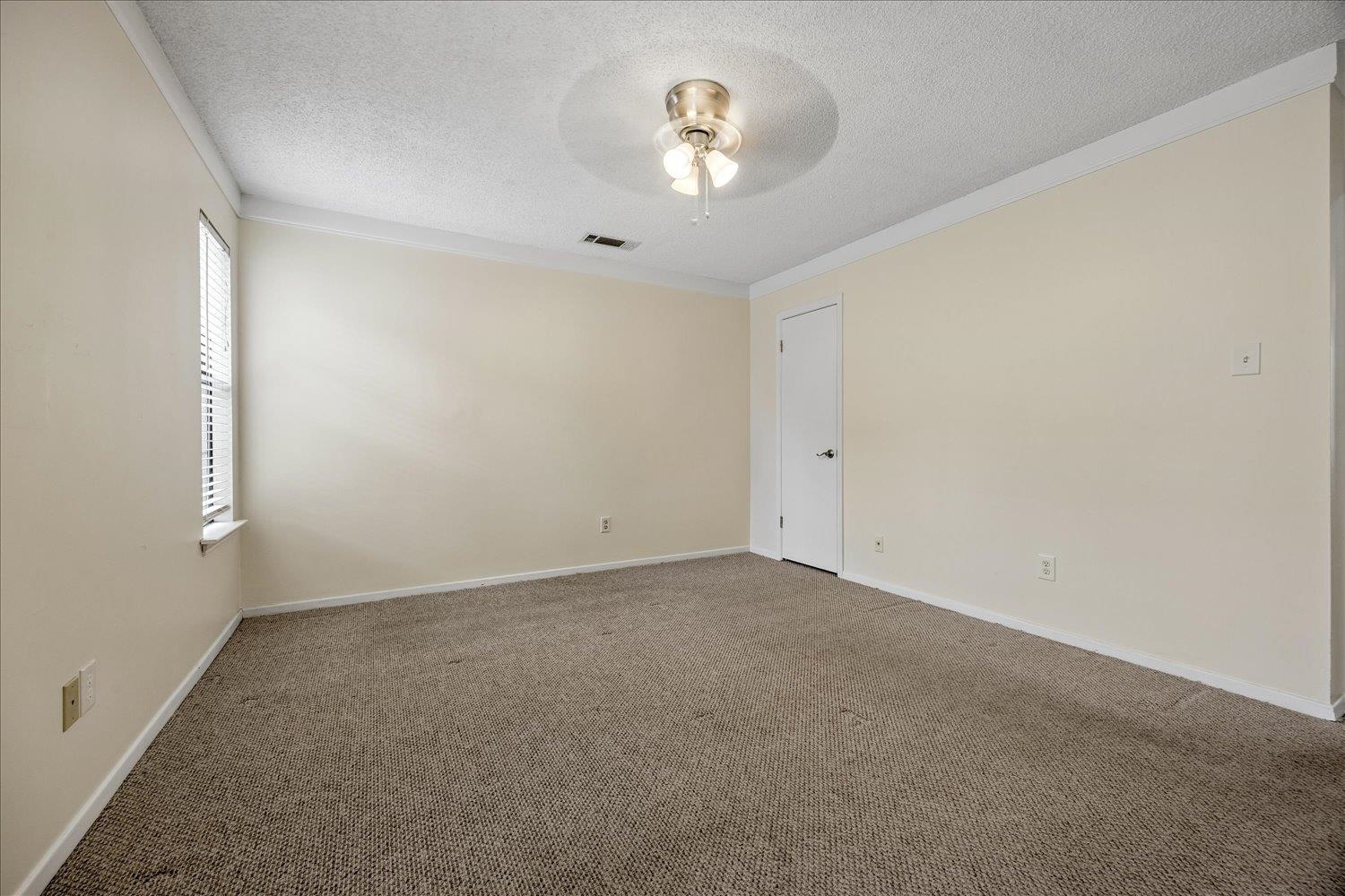 876 Barbara Lynn Dr Property Photo 19