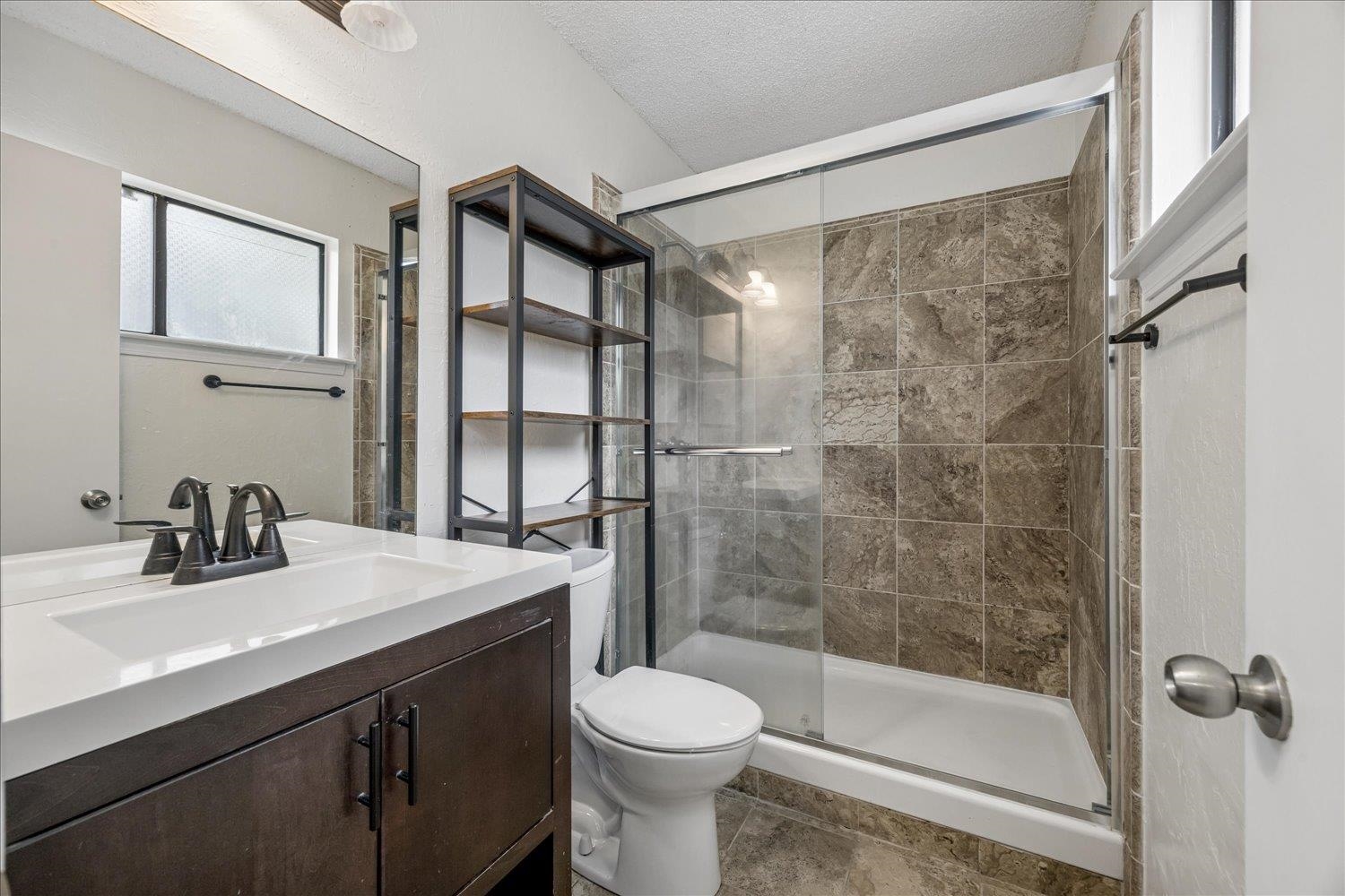876 Barbara Lynn Dr Property Photo 20