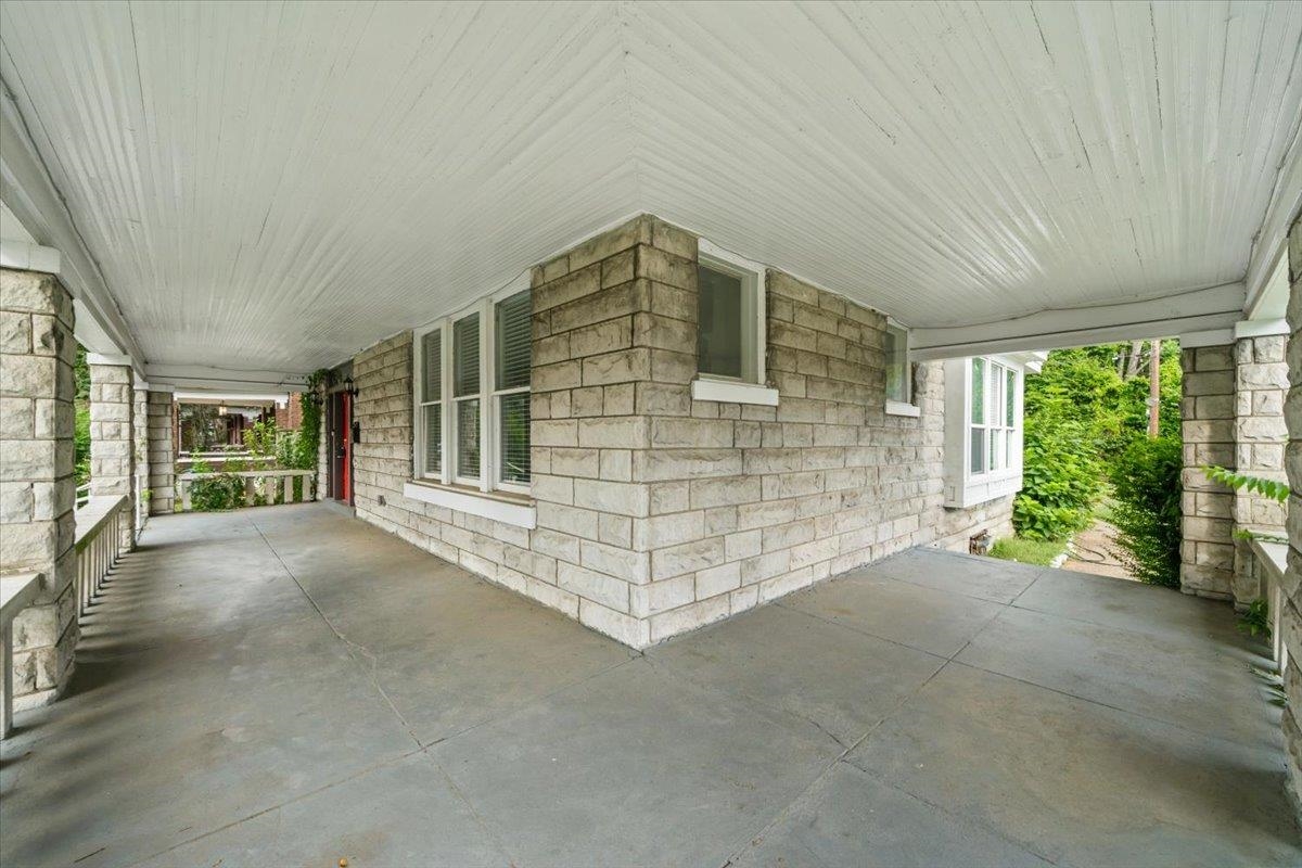 196 N Mcneil St Property Photo 4