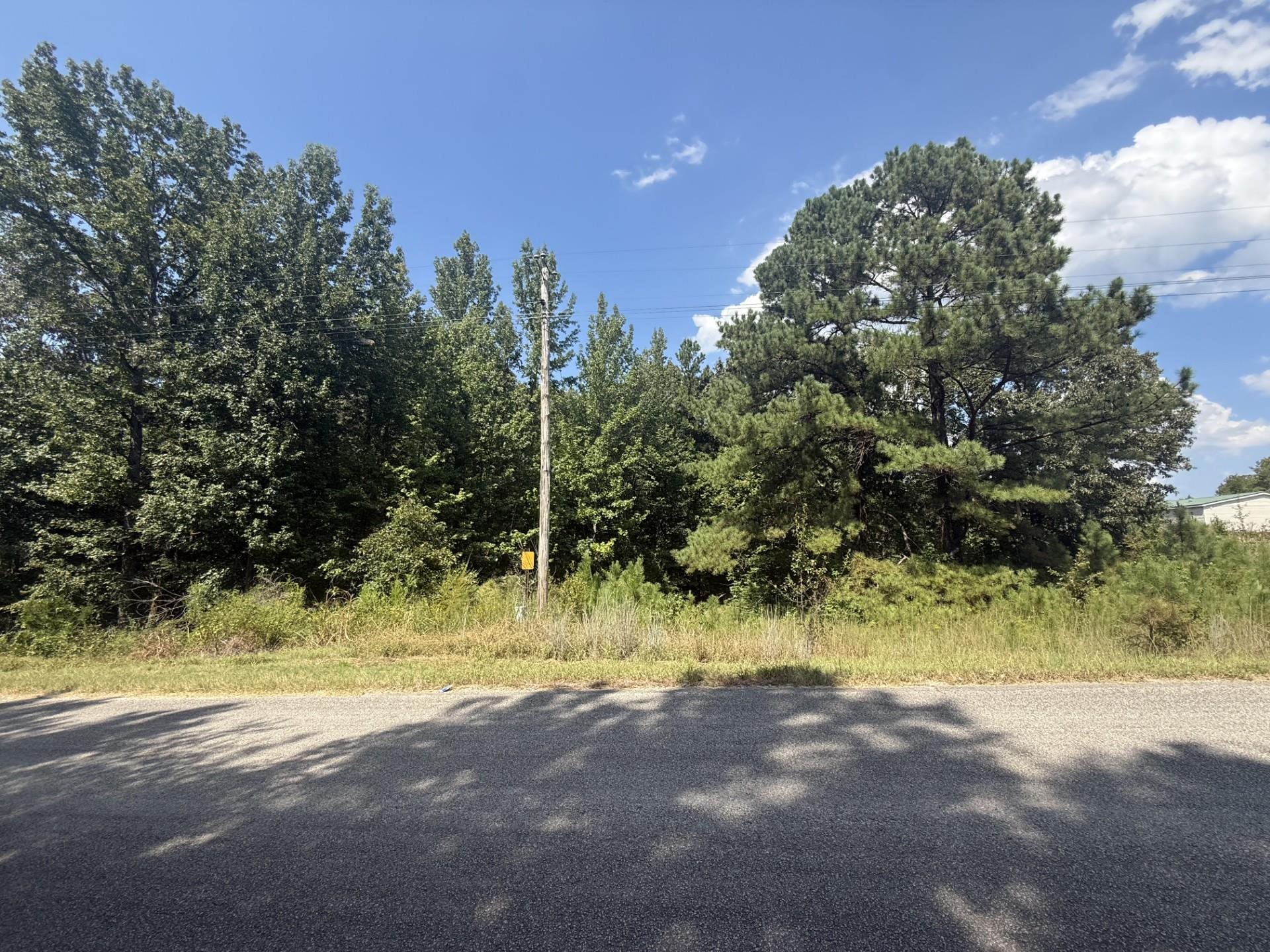 Londonderry Dr Property Photo 1