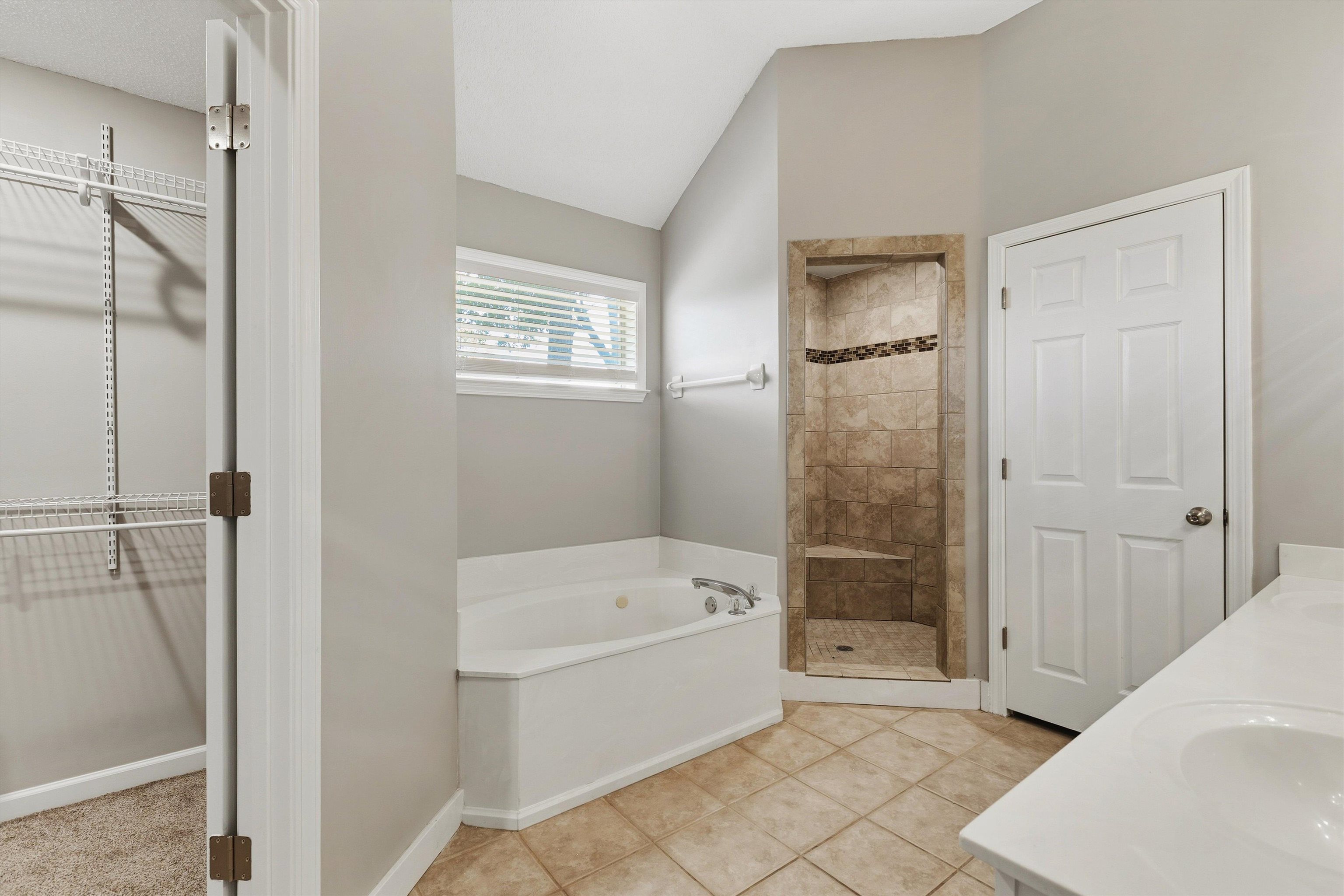 4890 Rivercrest Ln Property Photo 14