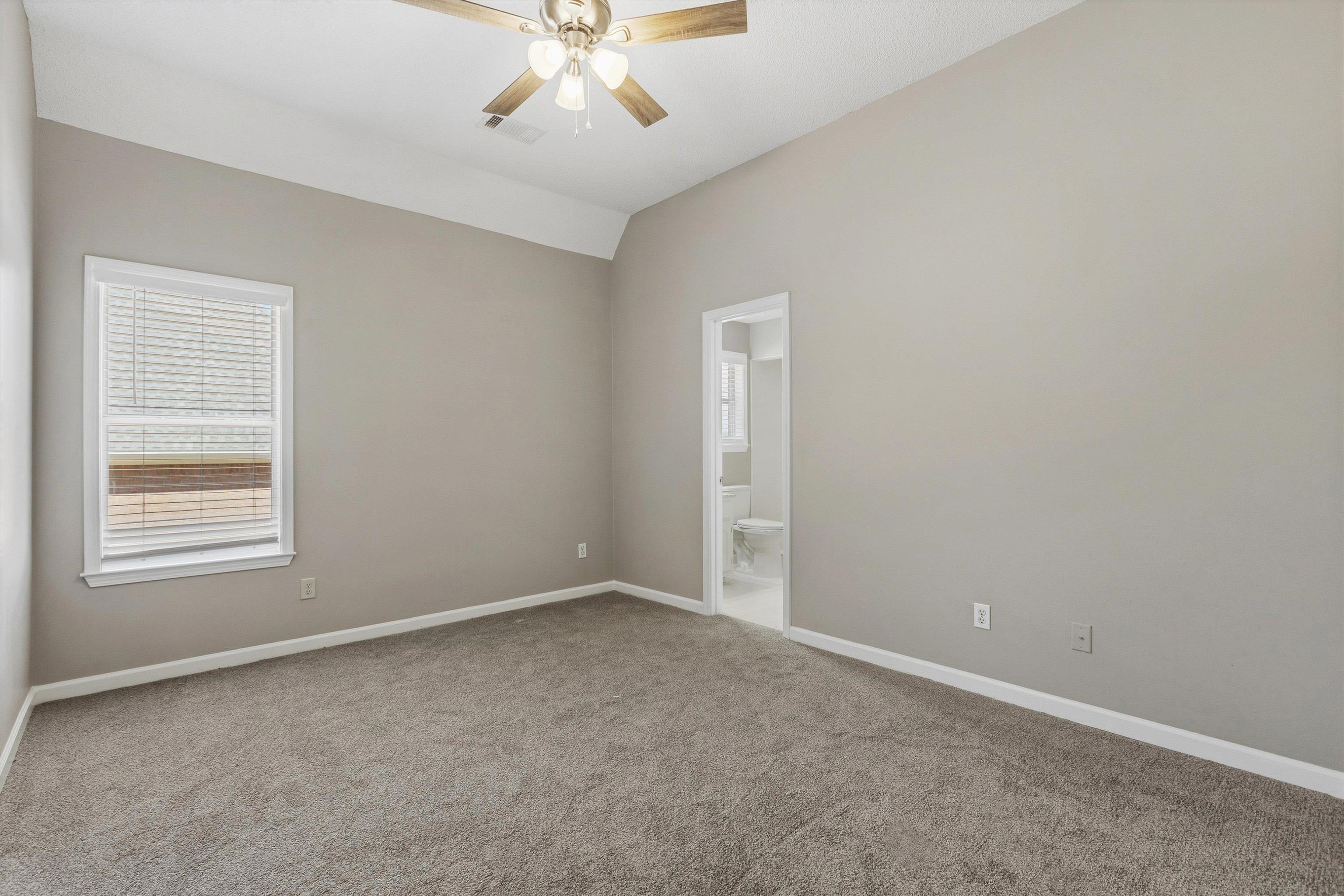 4890 Rivercrest Ln Property Photo 18