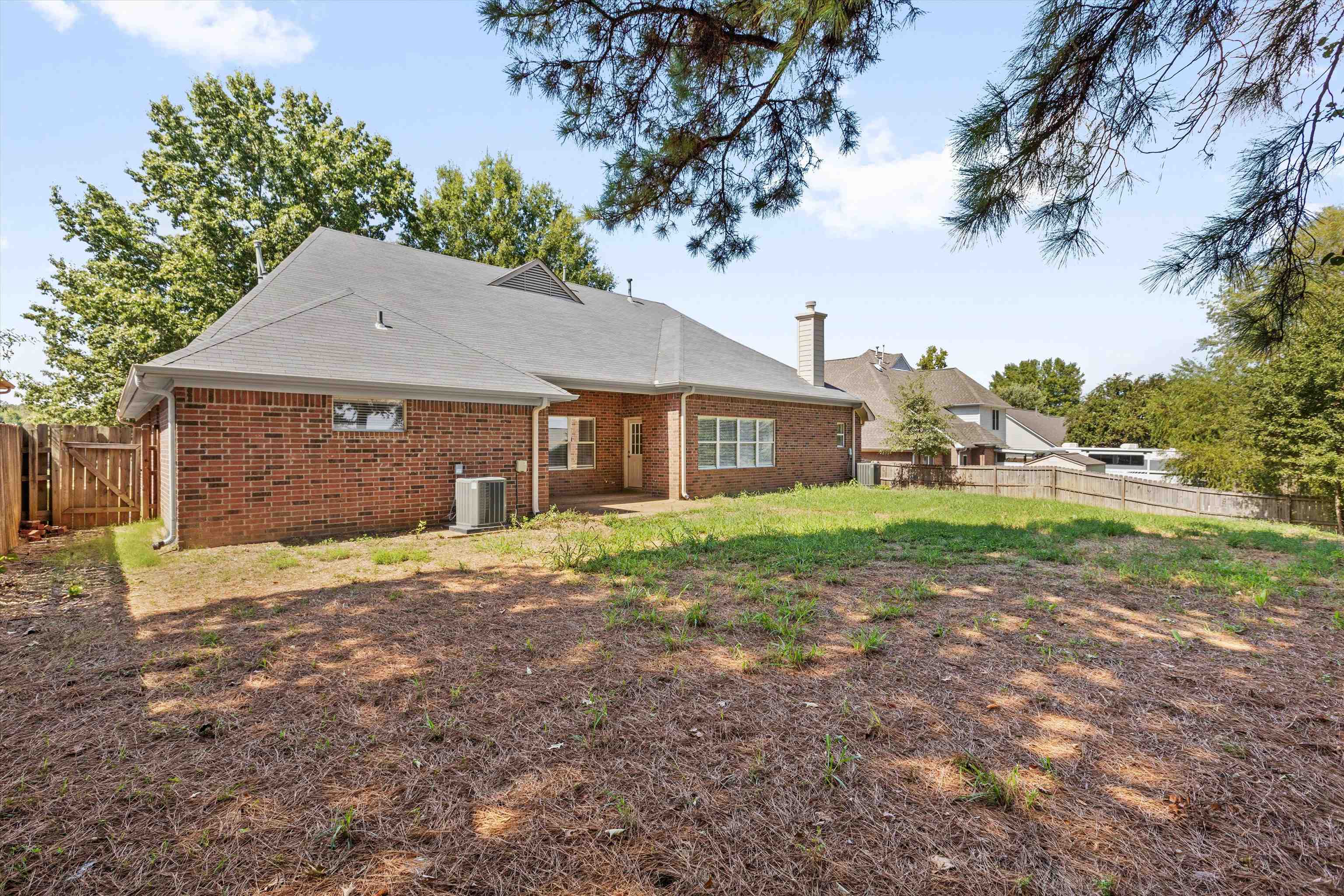 4890 Rivercrest Ln Property Photo 25