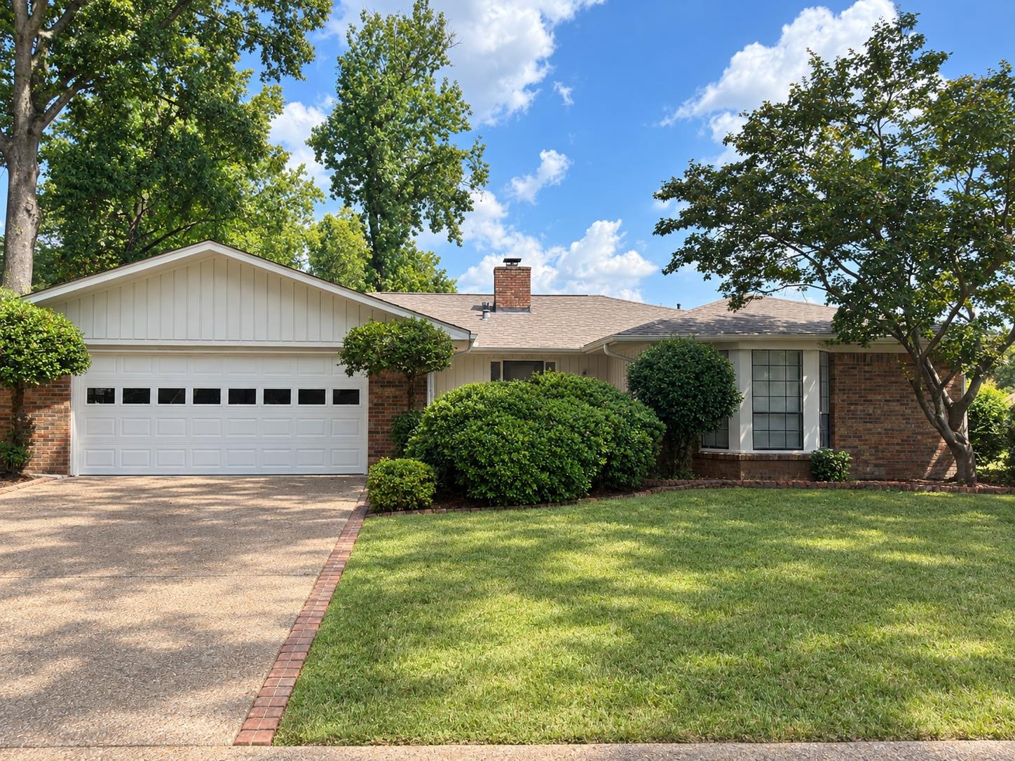 3422 JENNY LN Property Photo 1