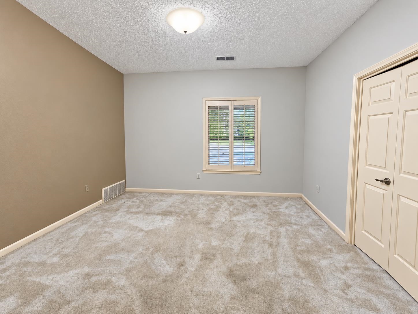 2338 White Ash Cv Property Photo 32