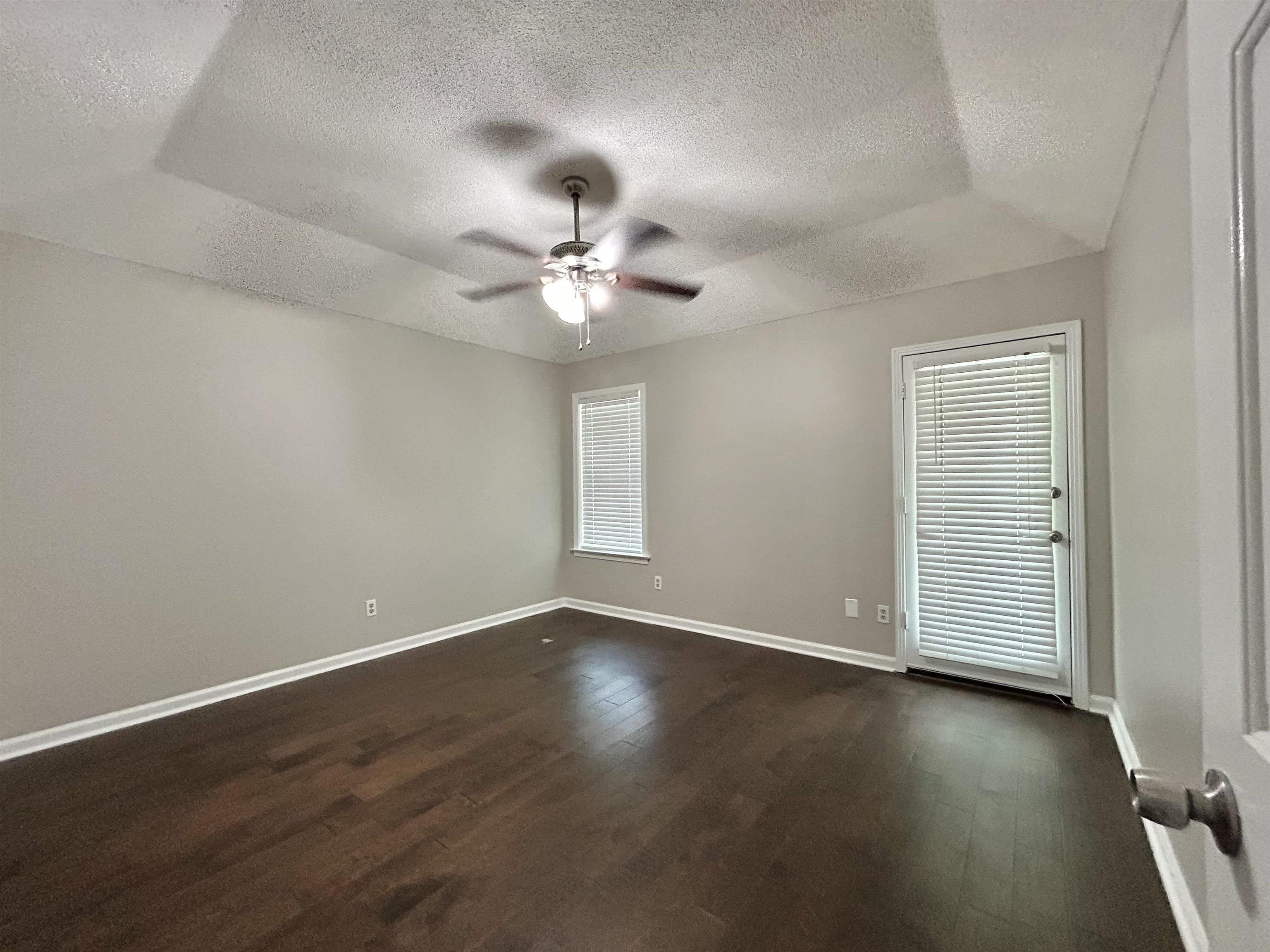 1117 Dove Hollow Cir W Property Photo 6