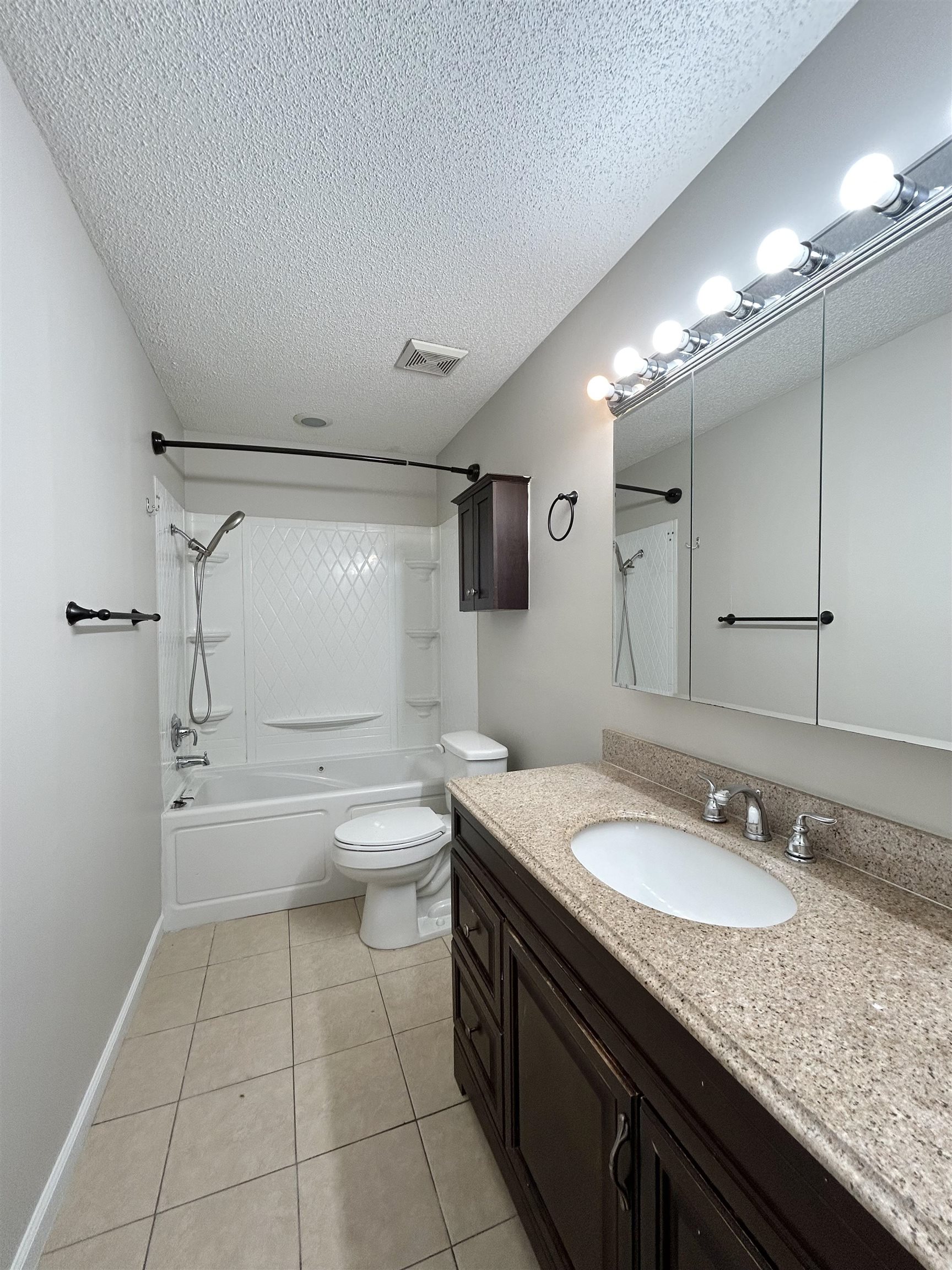 1117 Dove Hollow Cir W Property Photo 7