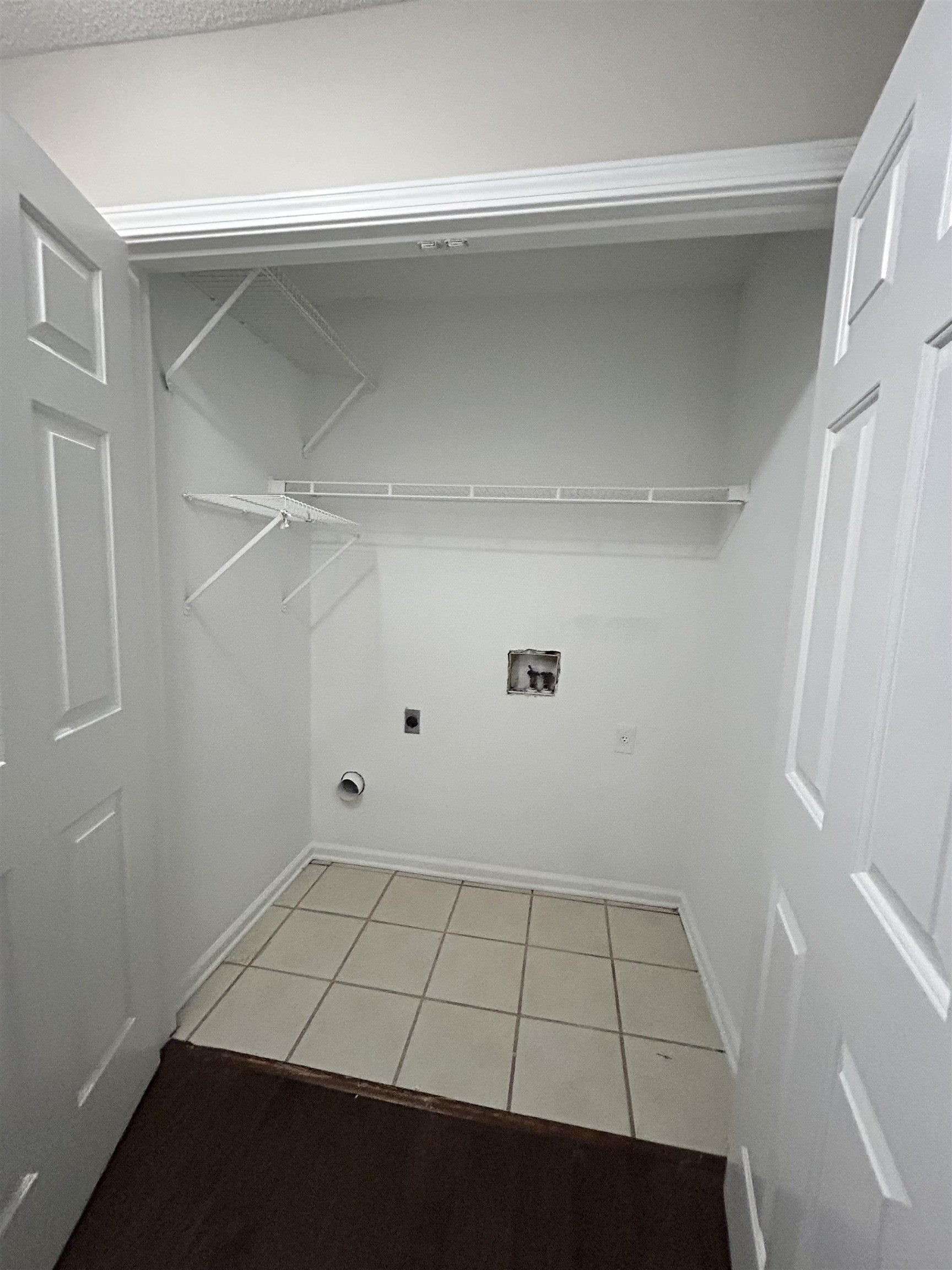 1117 Dove Hollow Cir W Property Photo 11