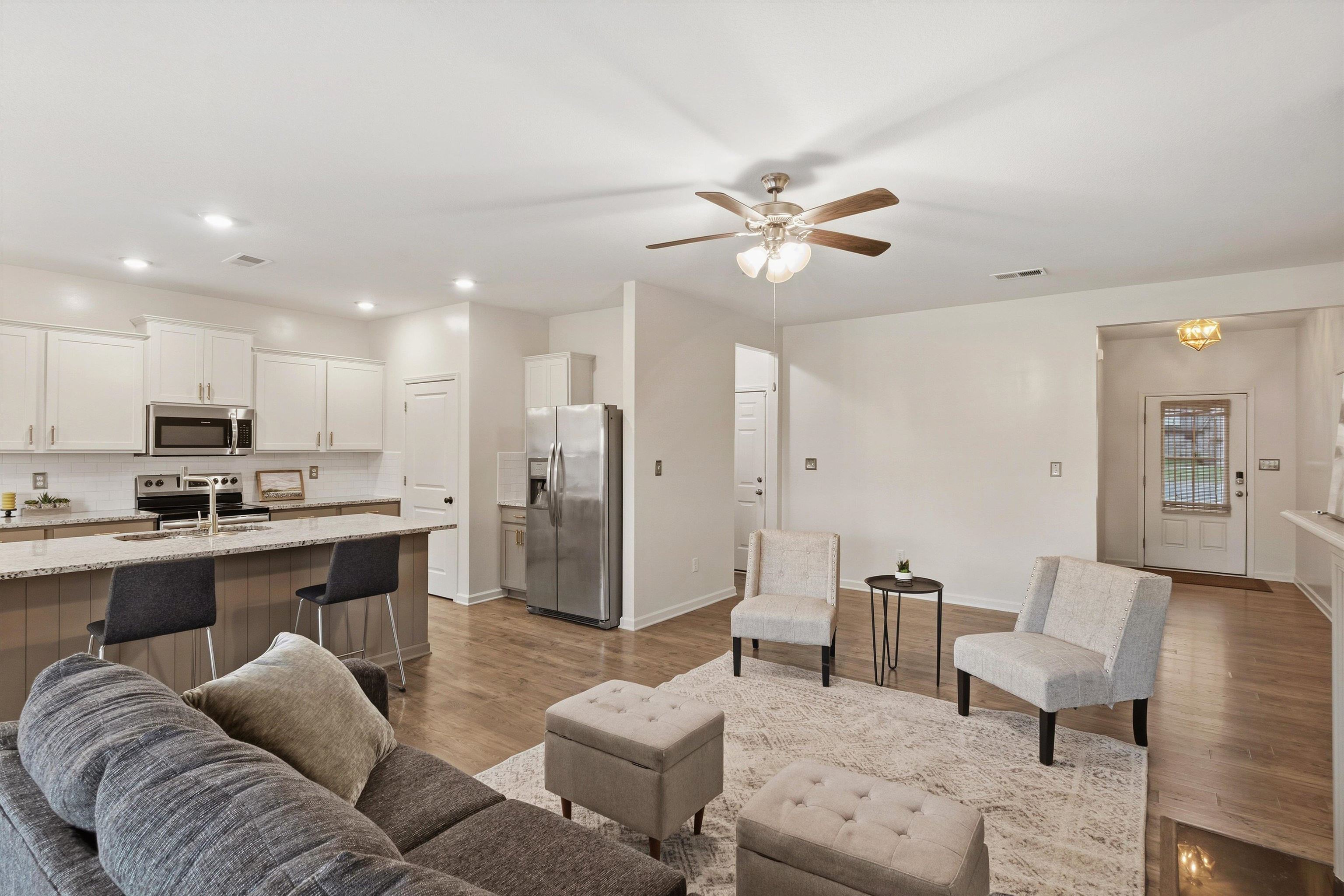 110 Lilly Cv Property Photo 3