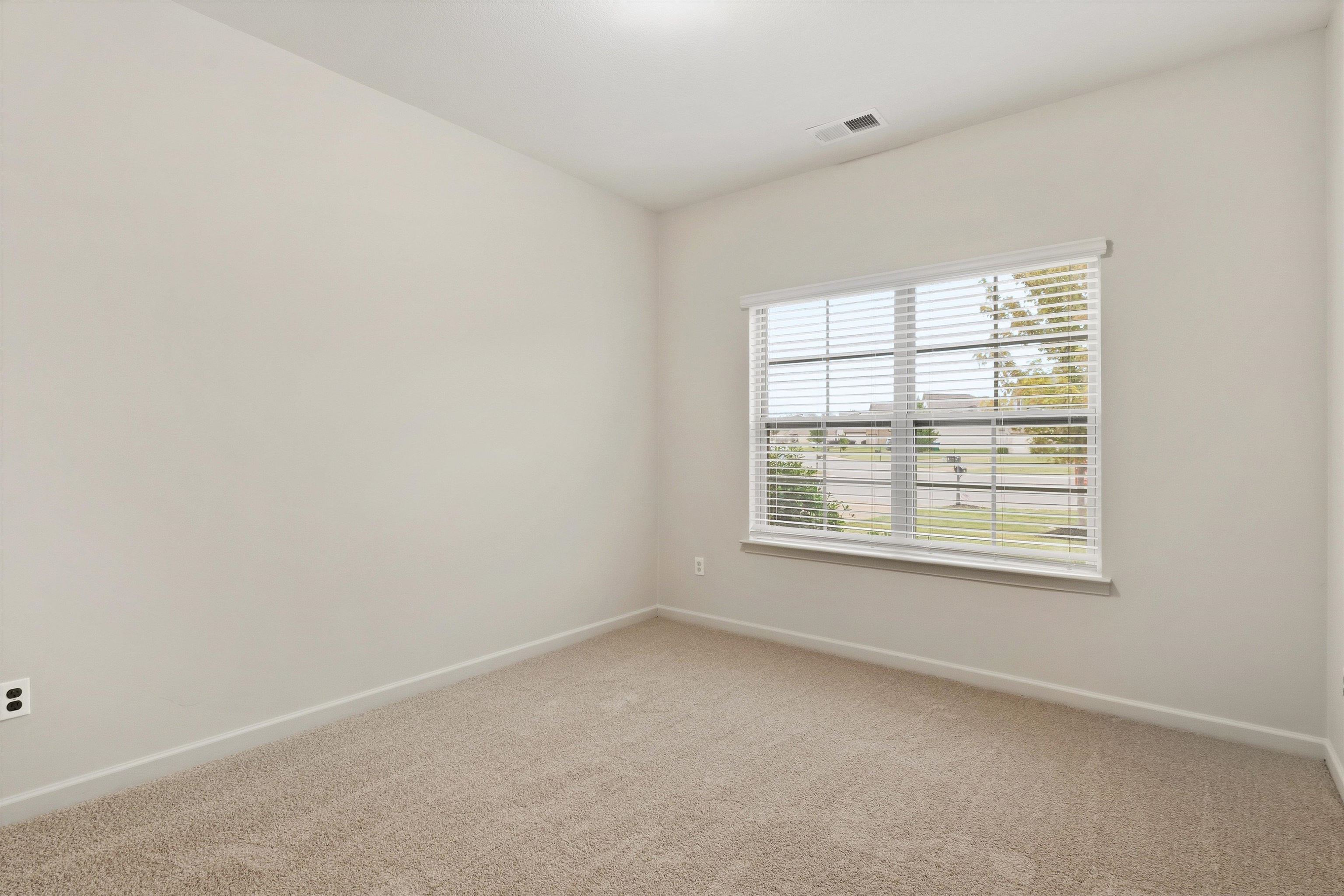 110 Lilly Cv Property Photo 18