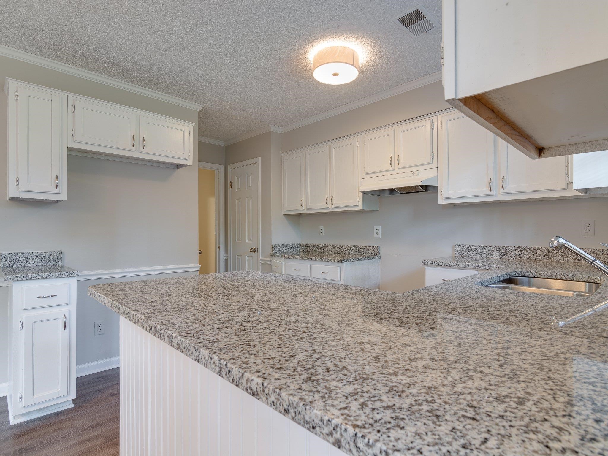 4572 Sandy Park Dr Property Photo 5