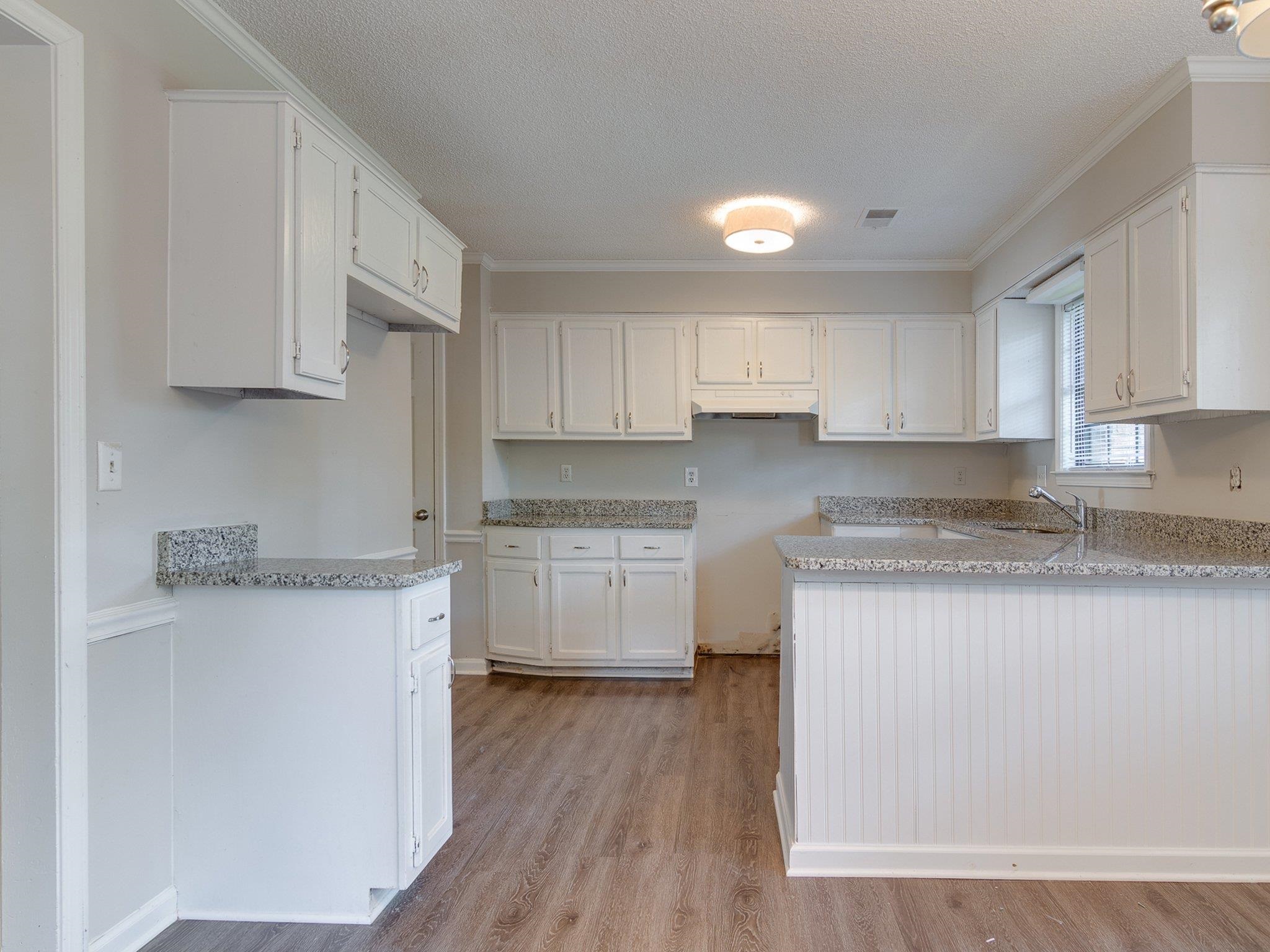 4572 Sandy Park Dr Property Photo 6