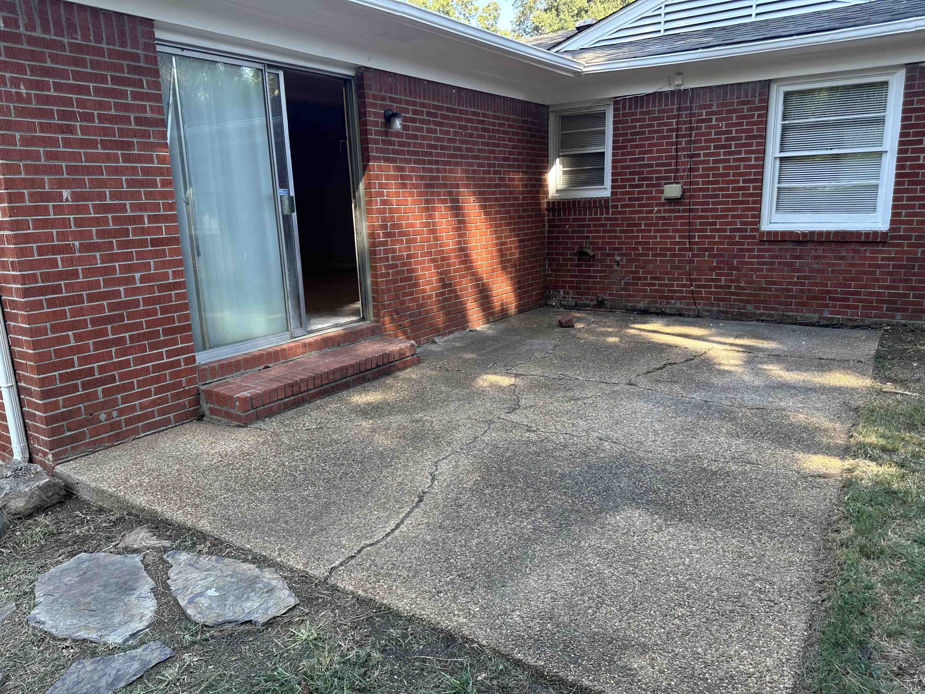 1403 S White Station Rd Property Photo 16