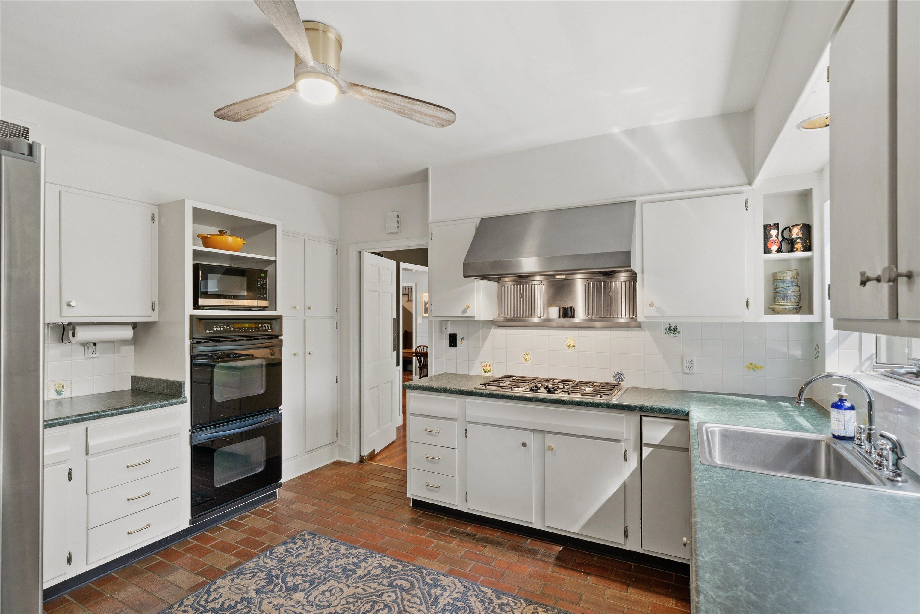 3877 Walnut Grove Rd Property Photo 13