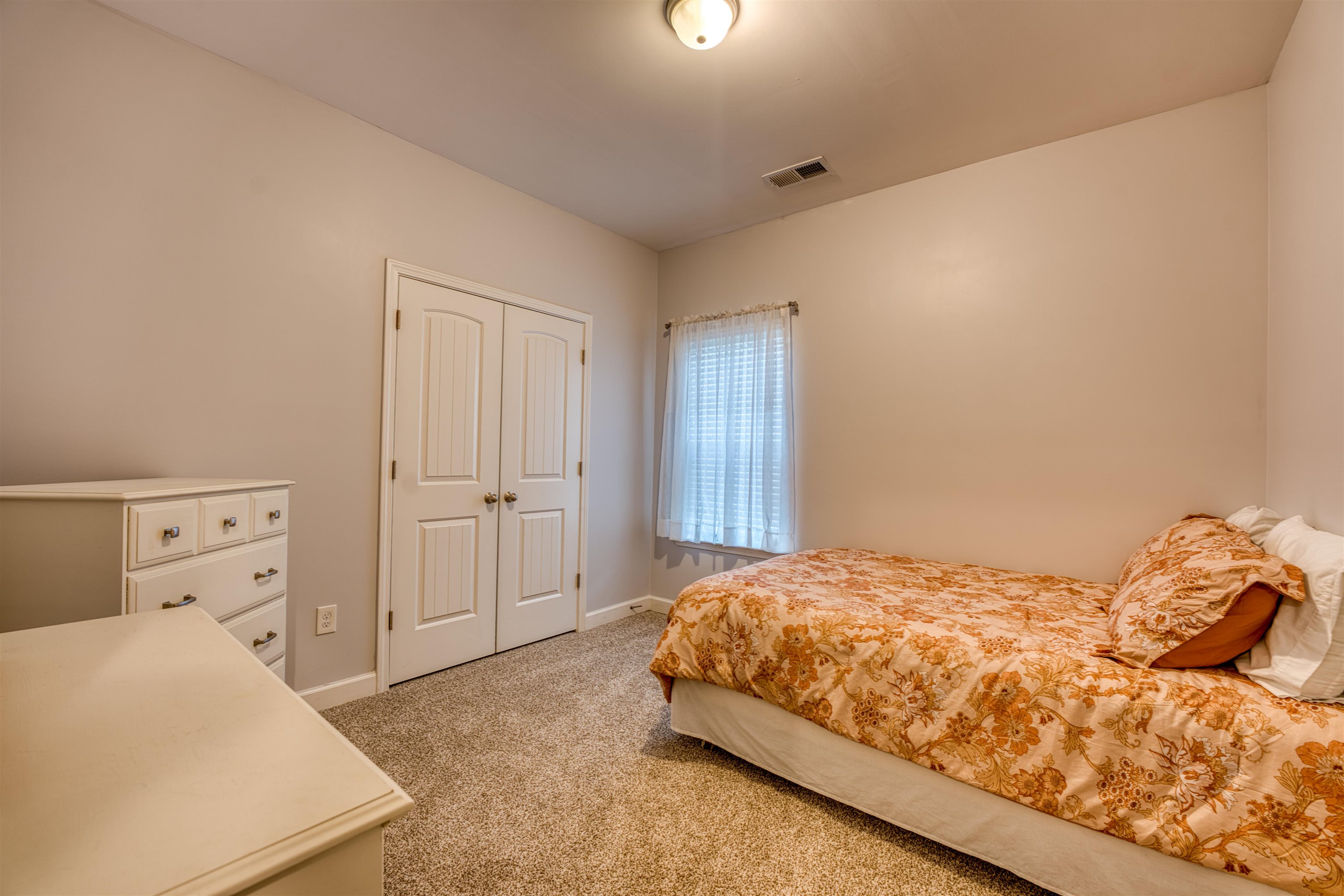 215 Breezy Loop S Property Photo 25