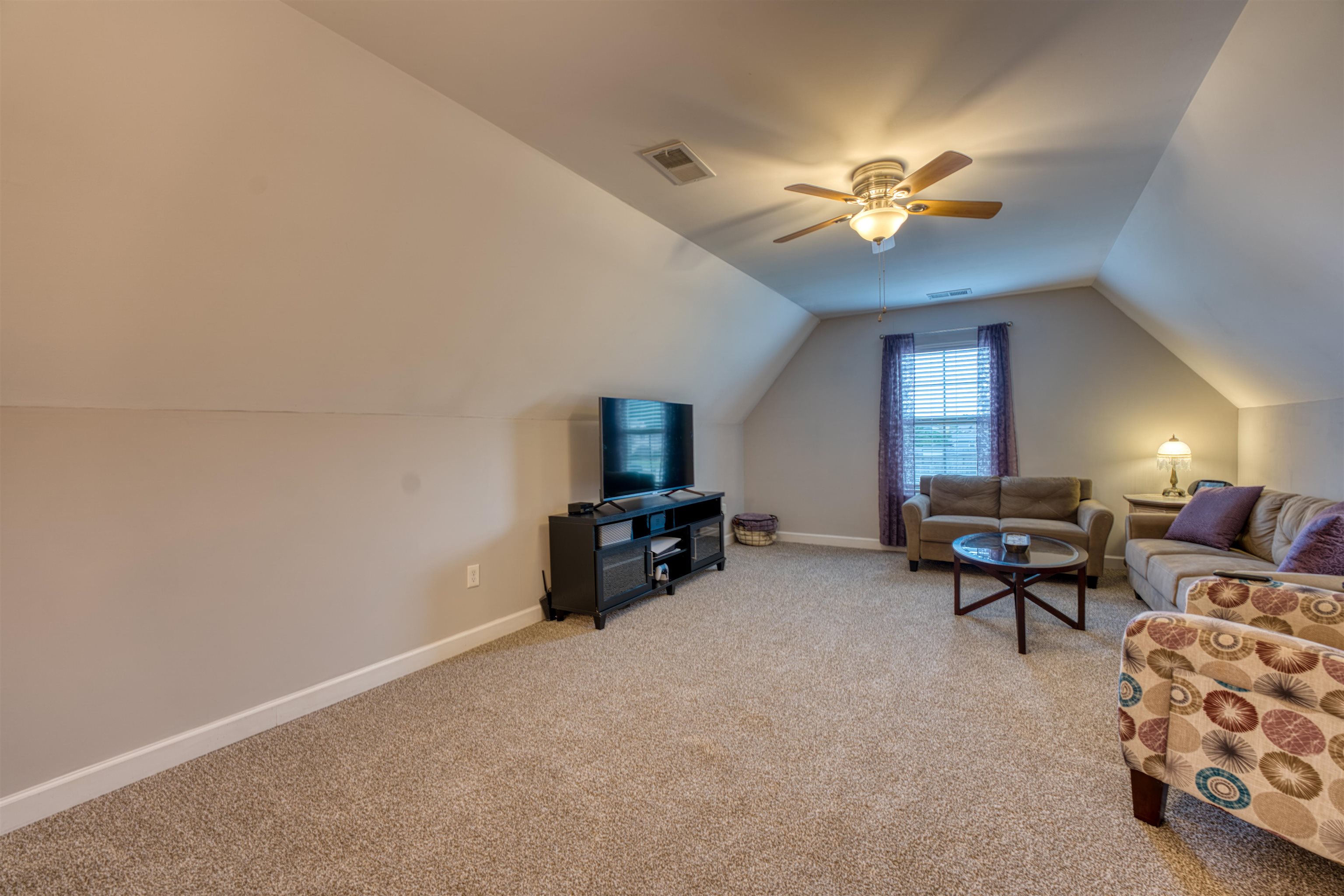 215 Breezy Loop S Property Photo 30