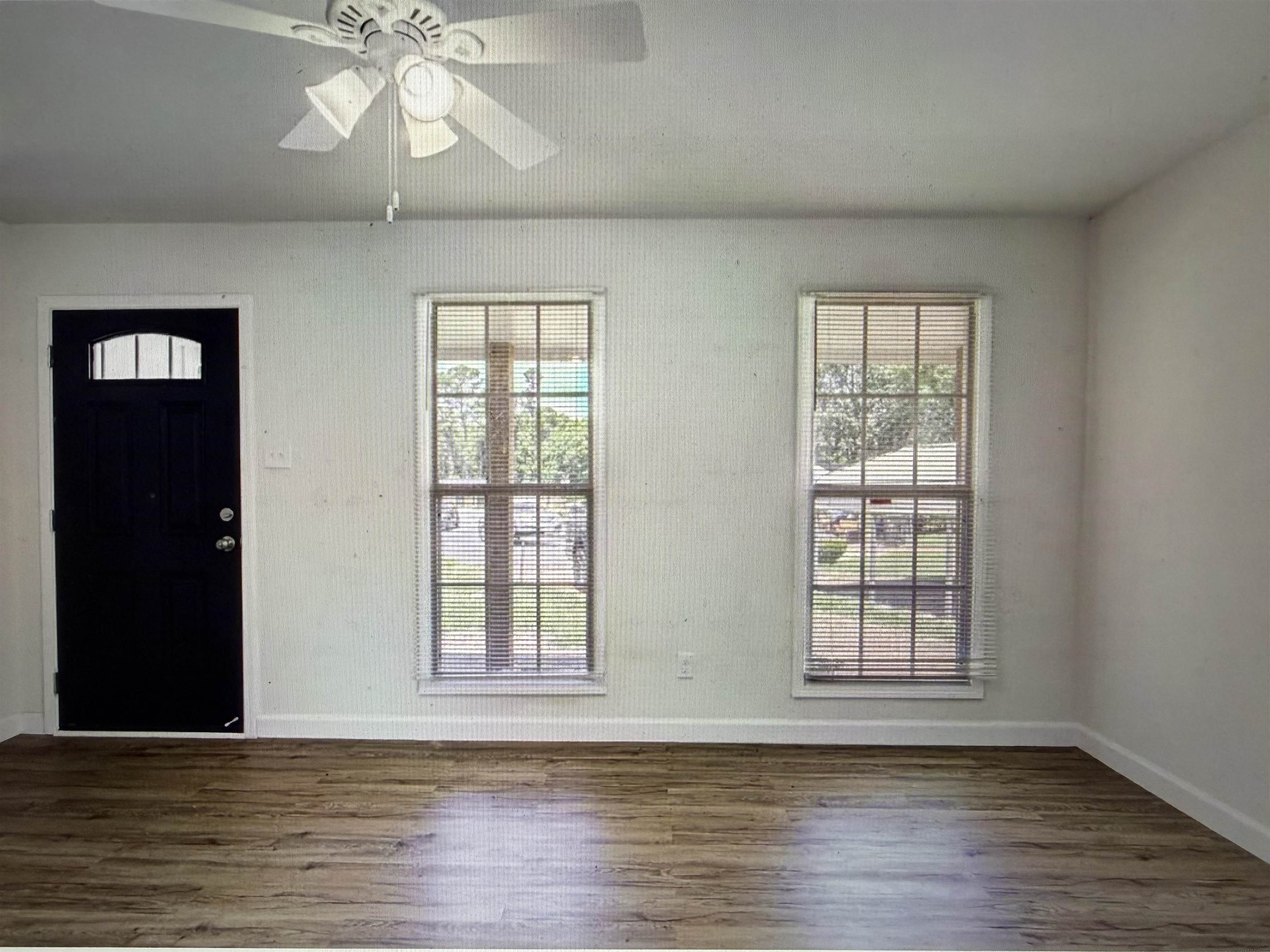 4838 Shayne Ln Property Photo 2