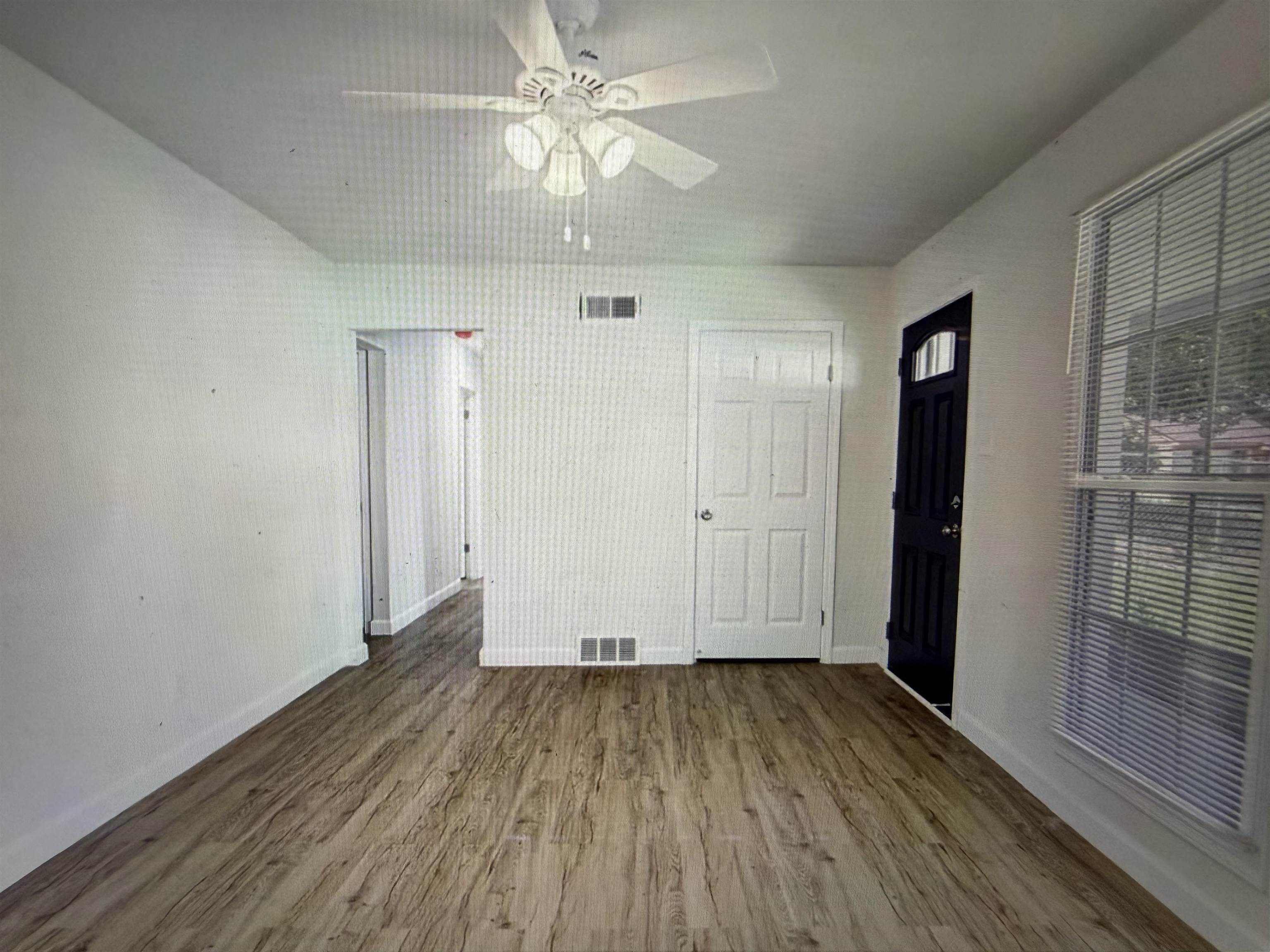 4838 Shayne Ln Property Photo 3