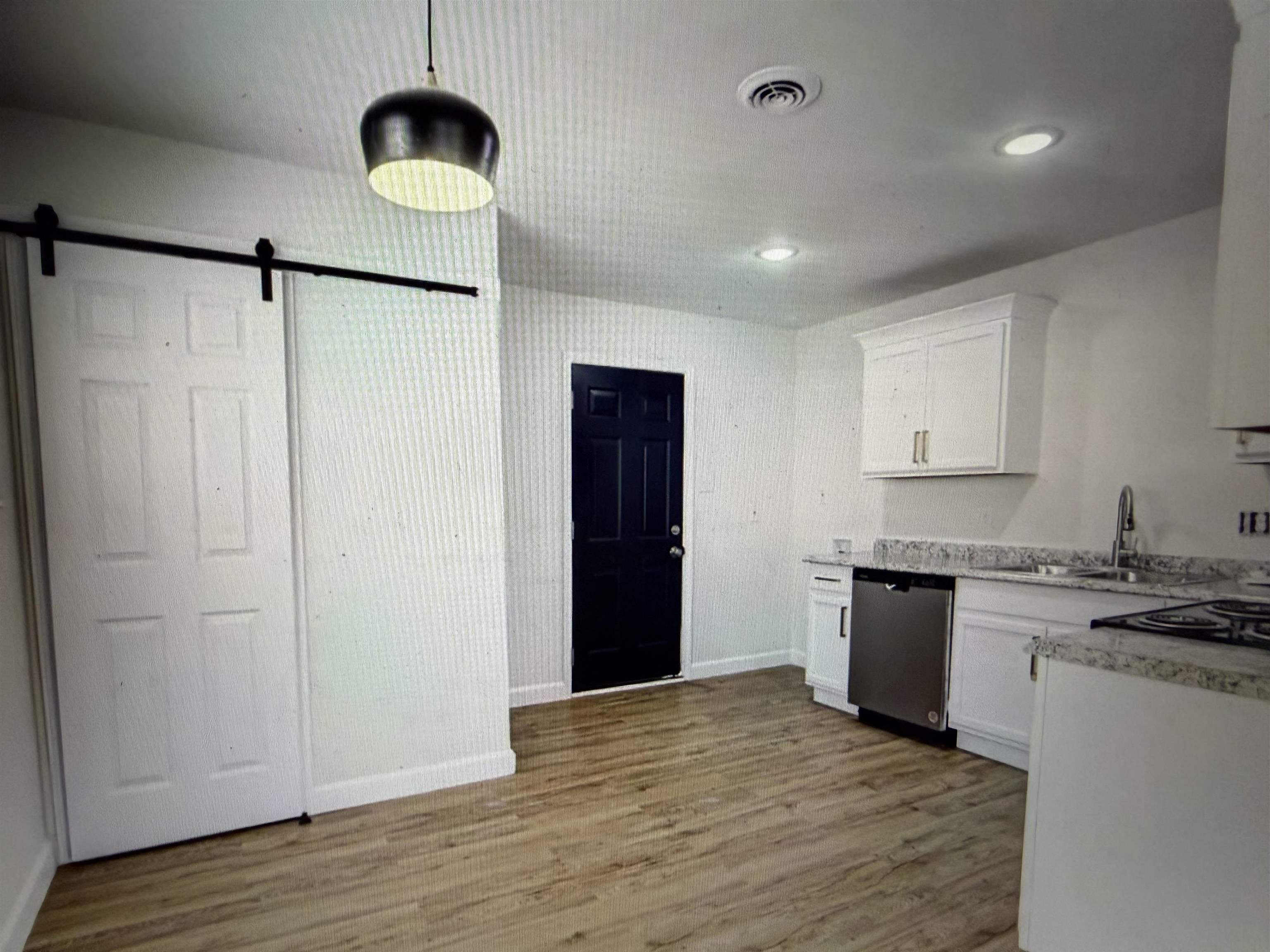 4838 Shayne Ln Property Photo 6
