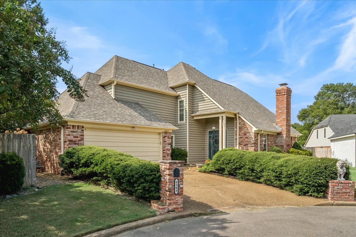 8383 ROCHESTER CV Property Photo 1