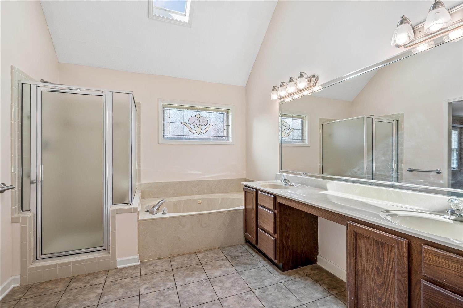 8383 Rochester Cv Property Photo 25