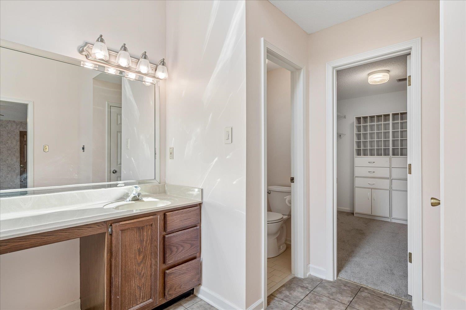 8383 Rochester Cv Property Photo 26