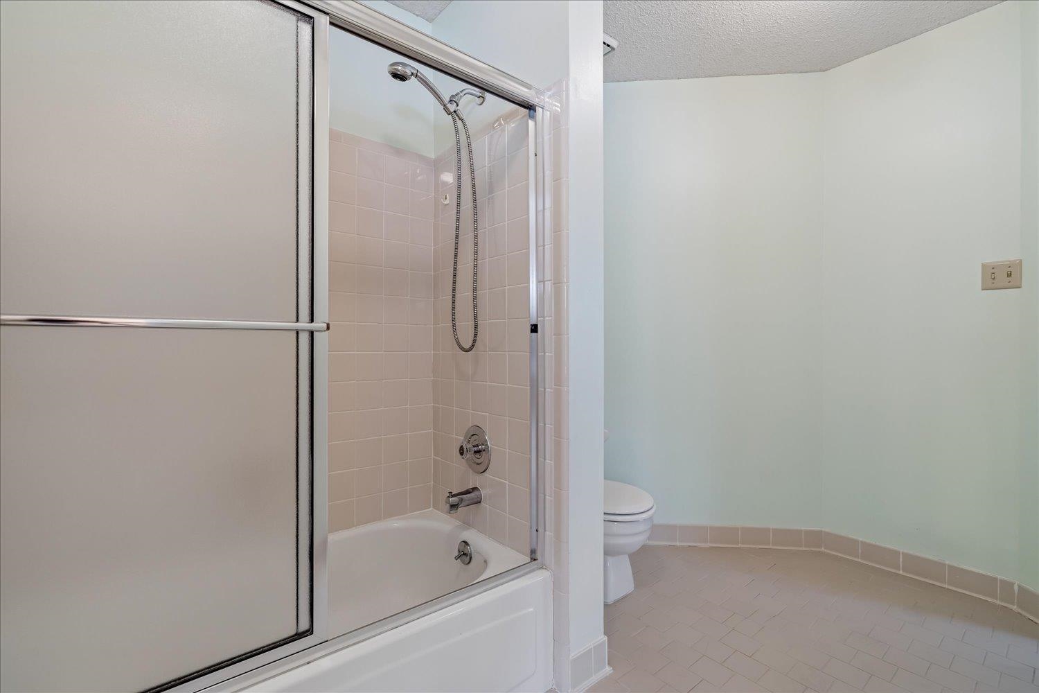 8383 Rochester Cv Property Photo 29