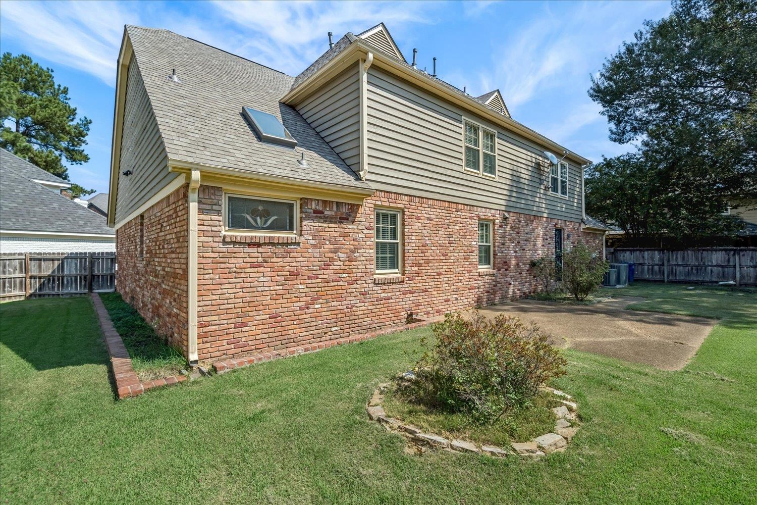 8383 Rochester Cv Property Photo 35