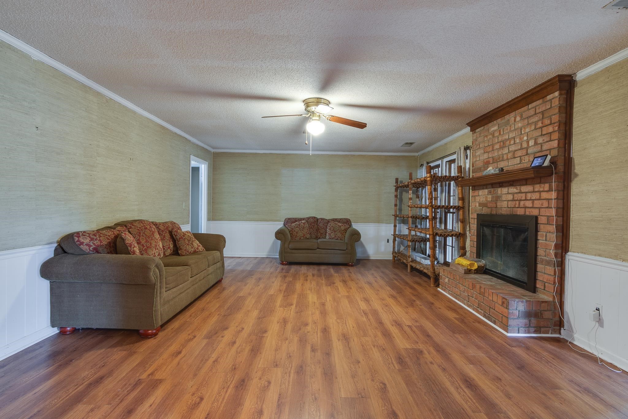 6733 Amersham Dr Property Photo 9