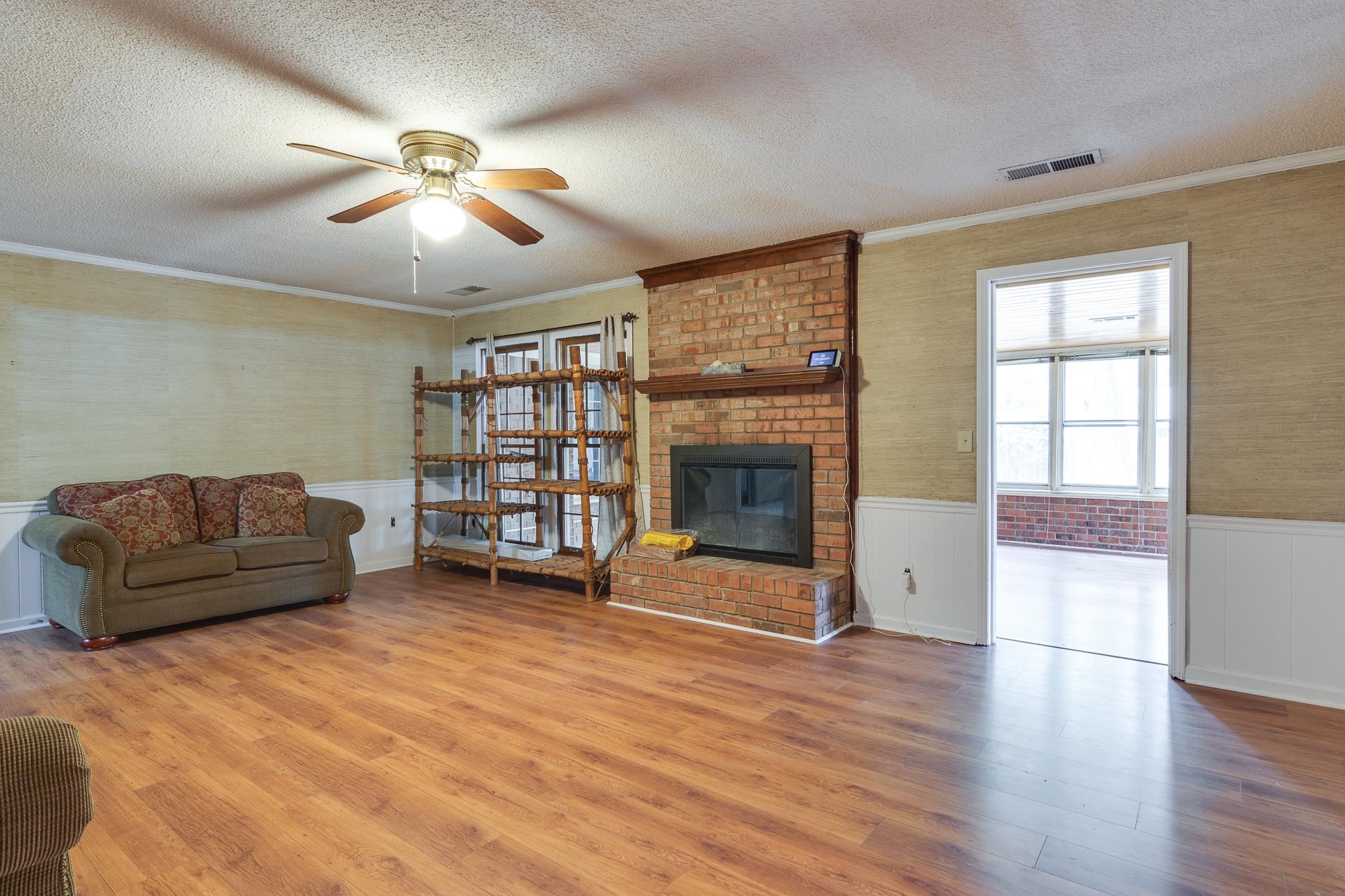 6733 Amersham Dr Property Photo 10