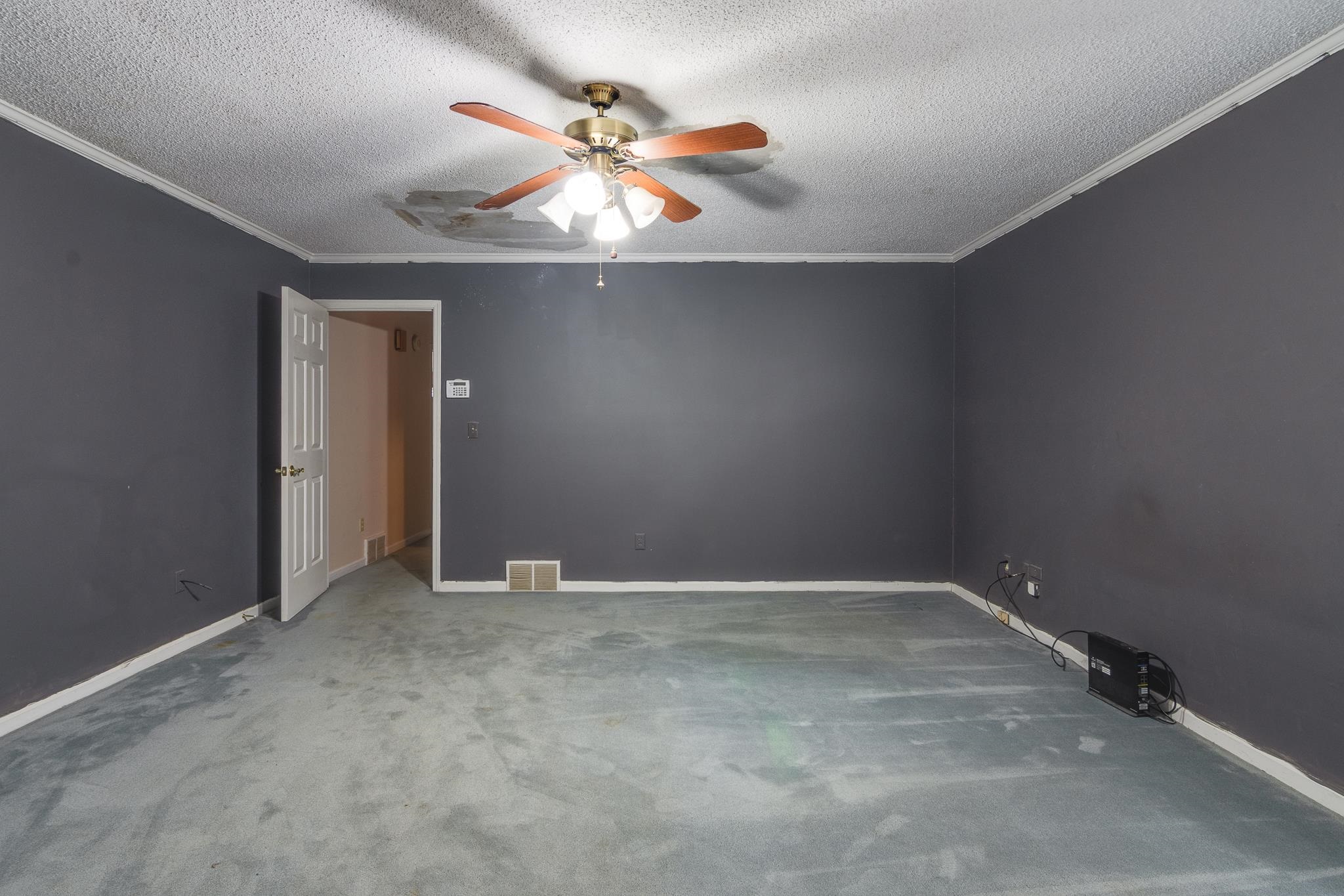 6733 Amersham Dr Property Photo 16