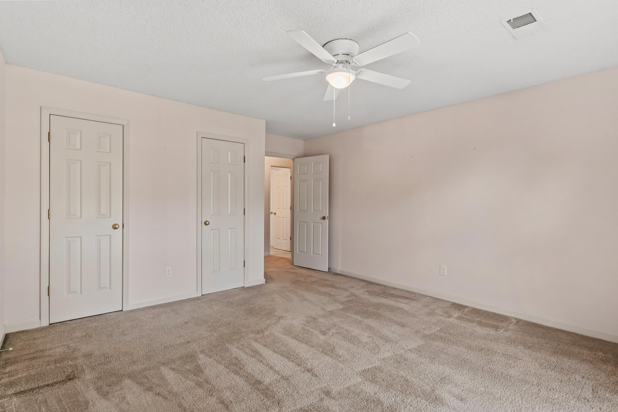 2135 Oaklawn Ln Property Photo 28