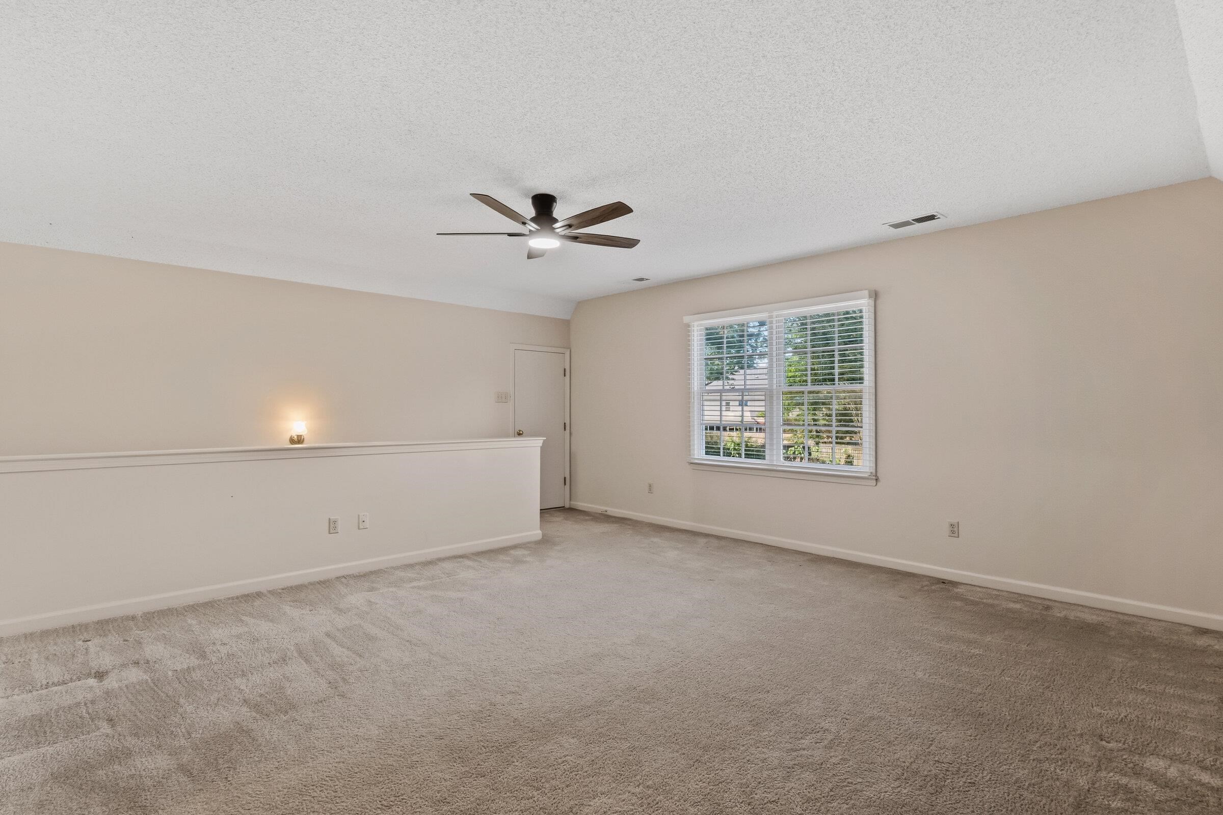 2135 Oaklawn Ln Property Photo 29