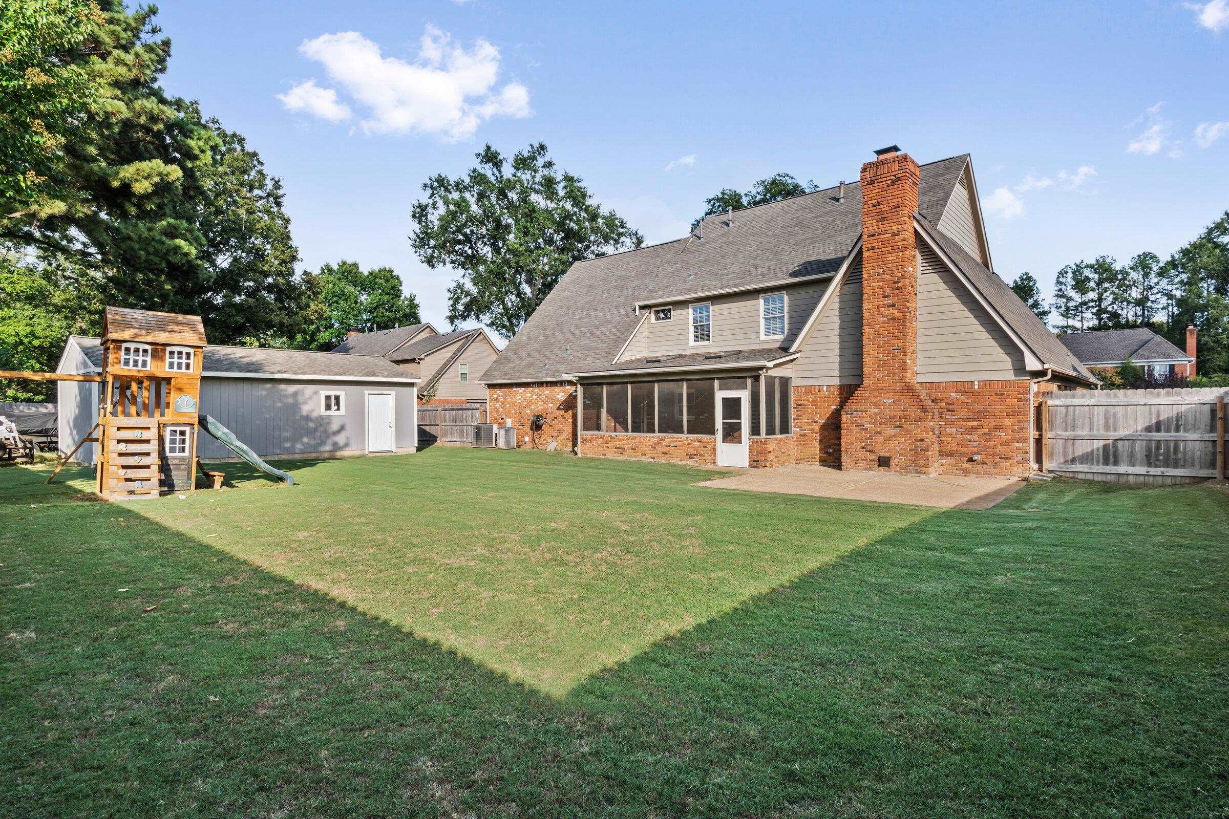 2135 Oaklawn Ln Property Photo 37