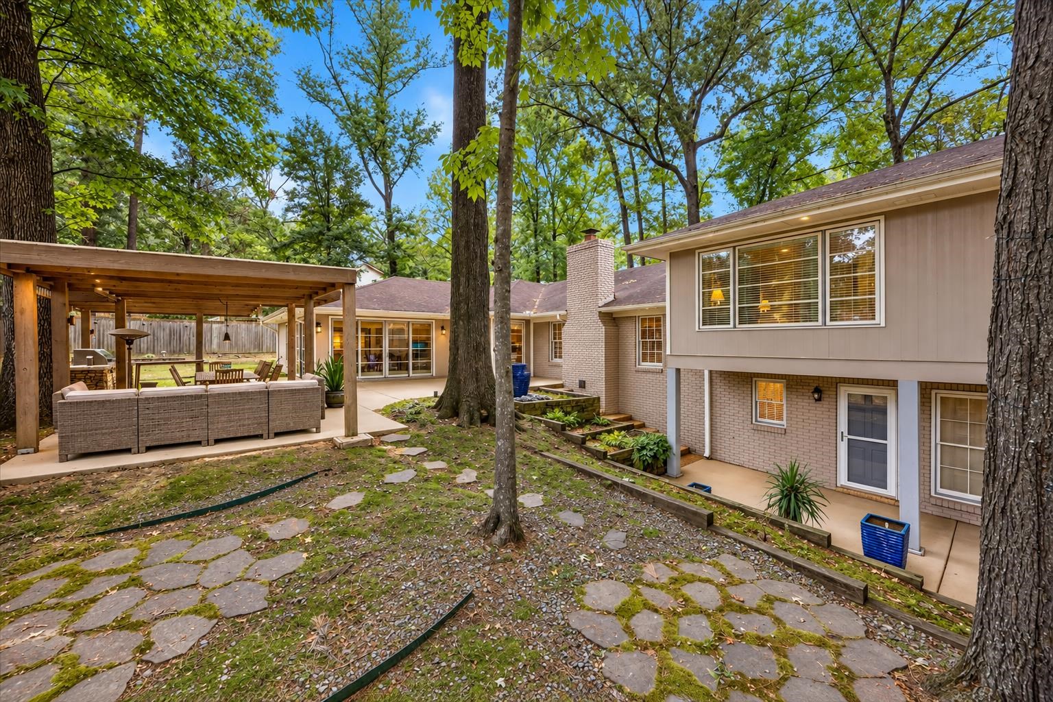 6823 Robin Perch Cv Property Photo 34