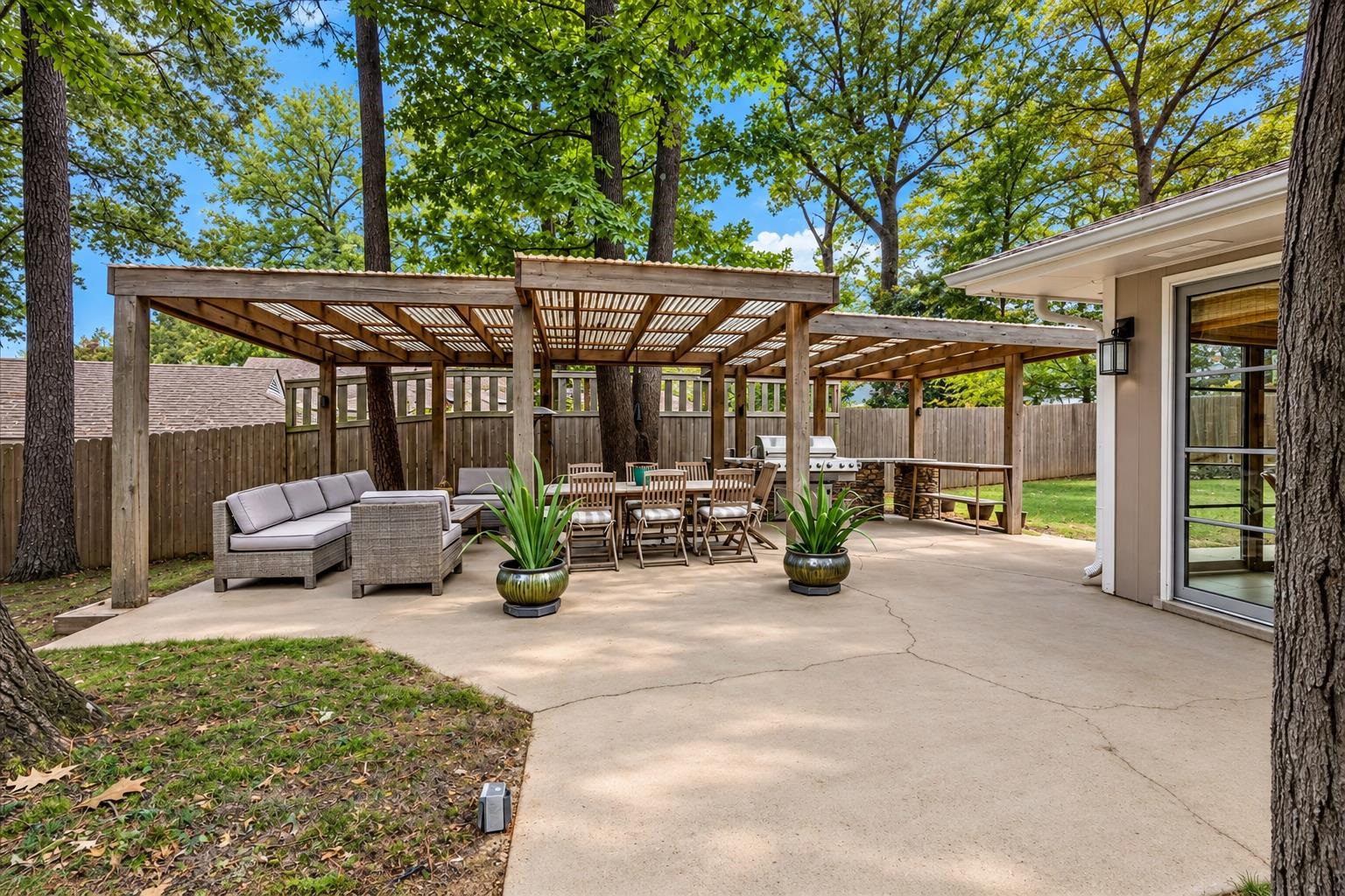 6823 Robin Perch Cv Property Photo 35