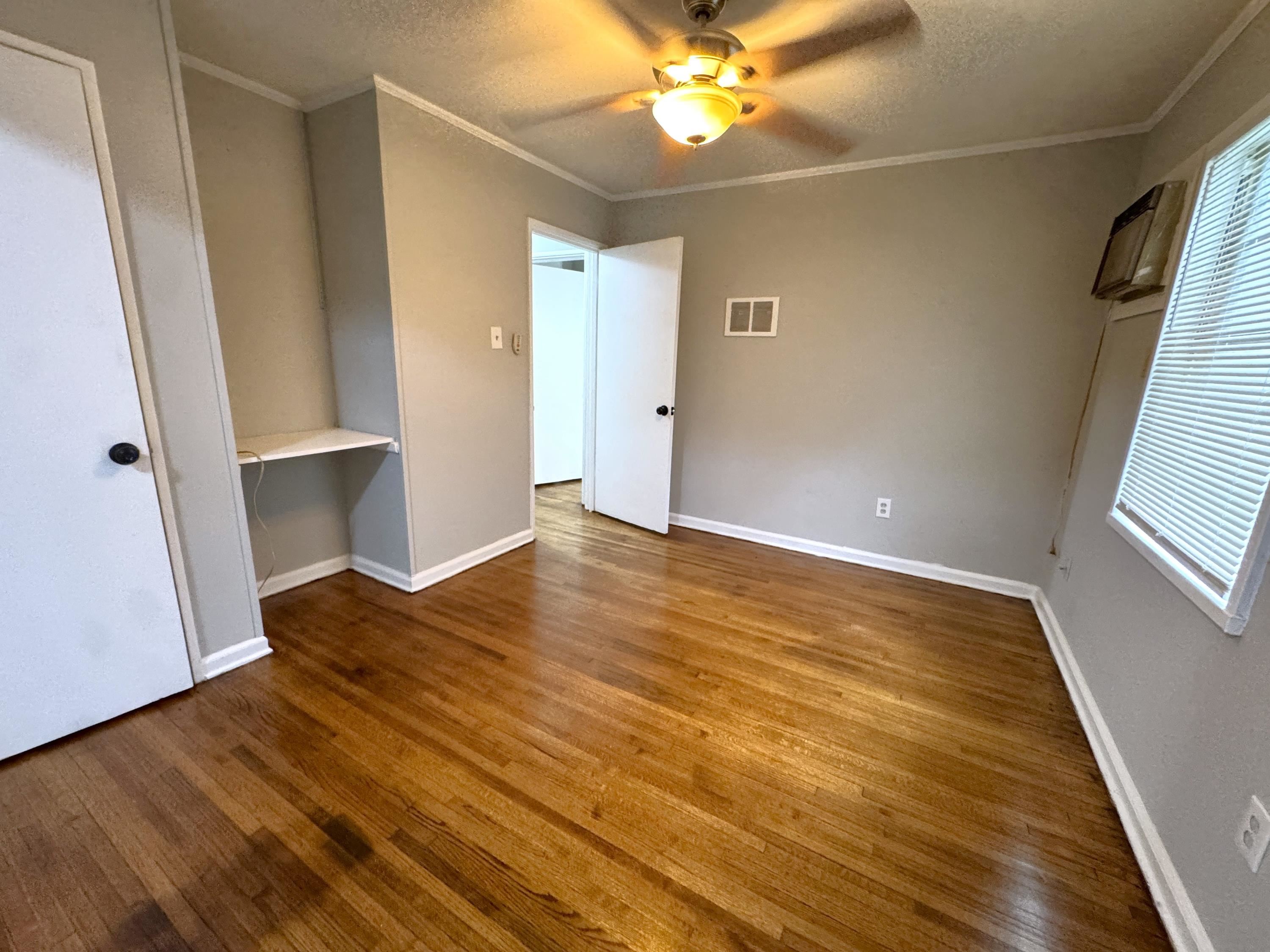4841 Marcel Ave Property Photo 11