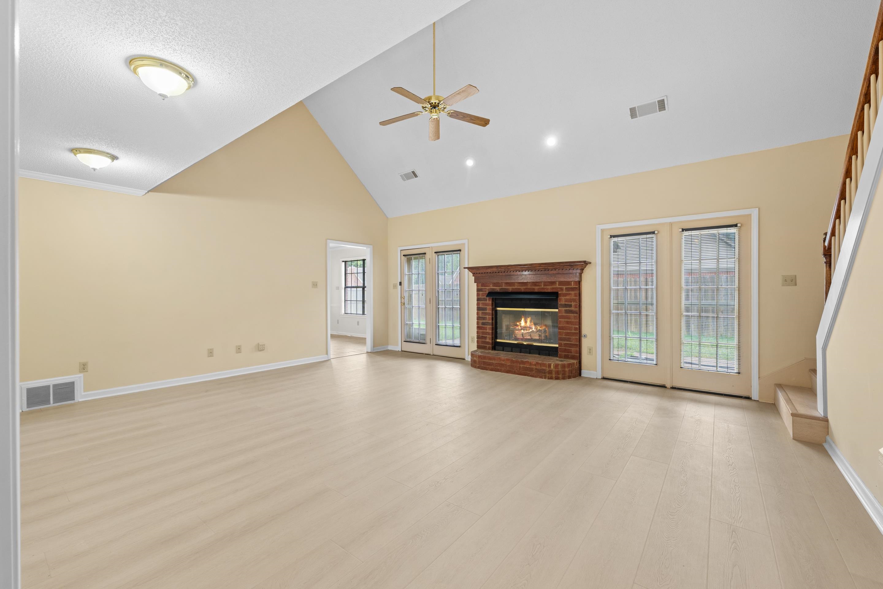 6598 Stonetrace Dr Property Photo 5