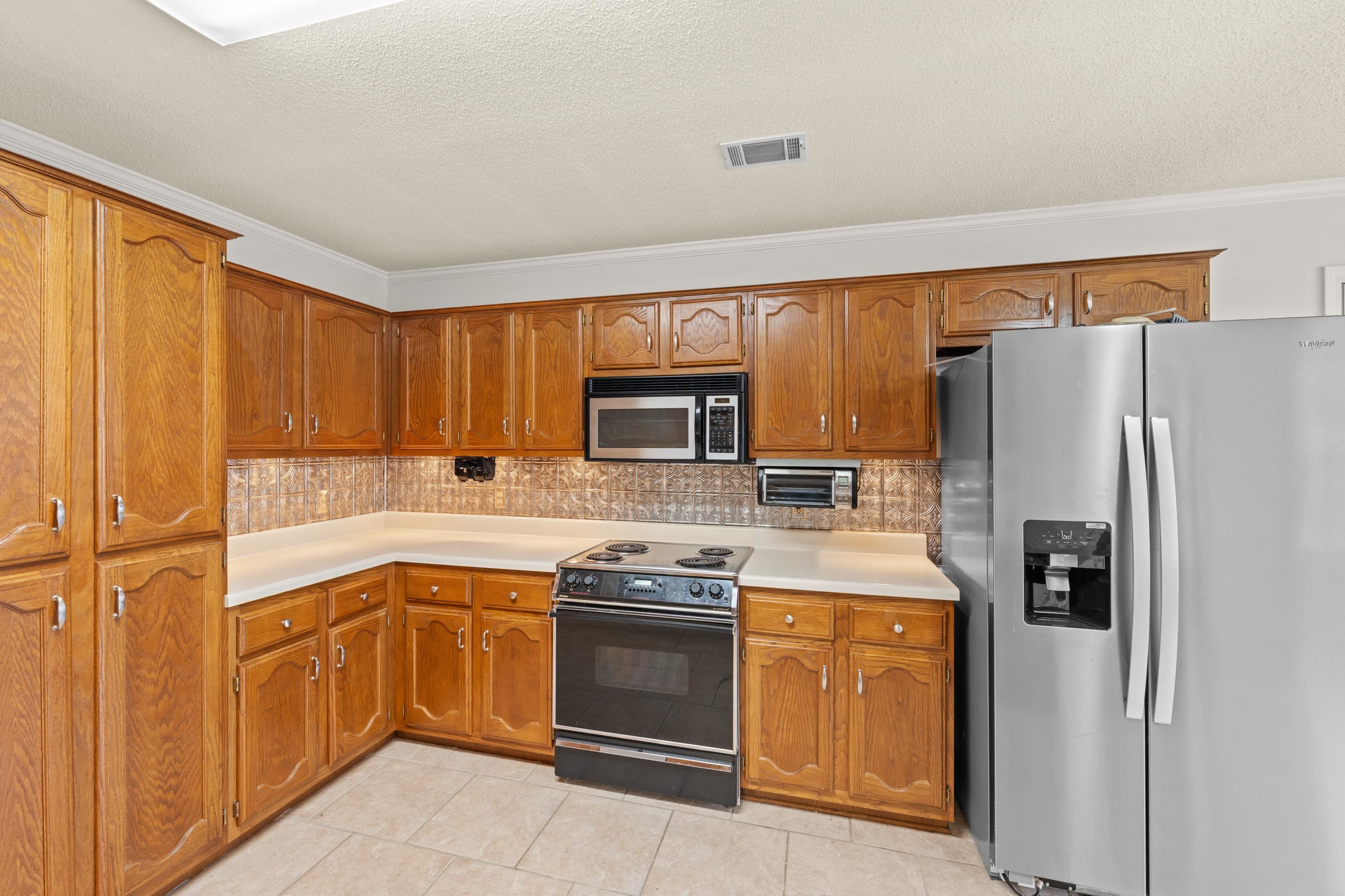 6598 Stonetrace Dr Property Photo 10