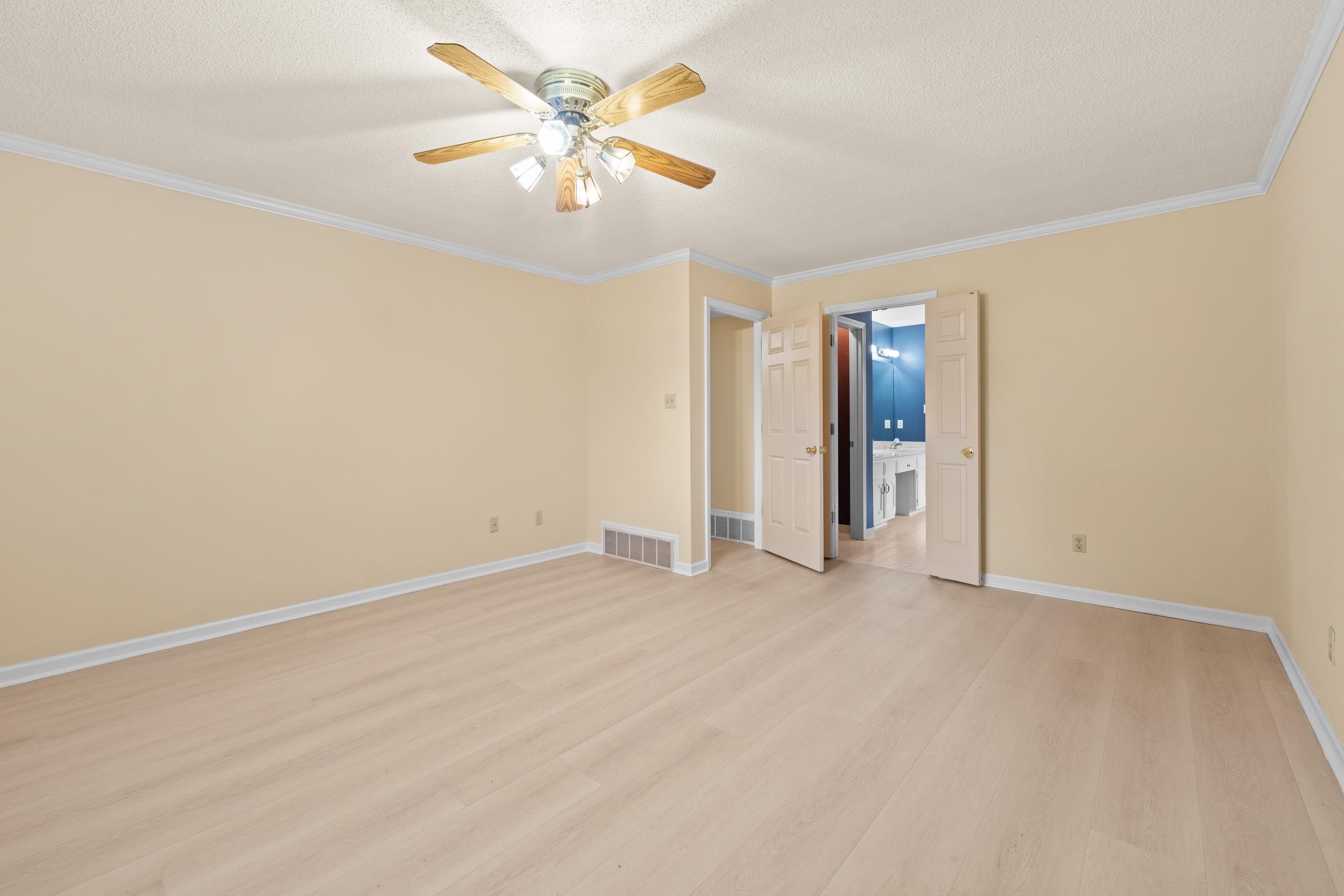 6598 Stonetrace Dr Property Photo 14