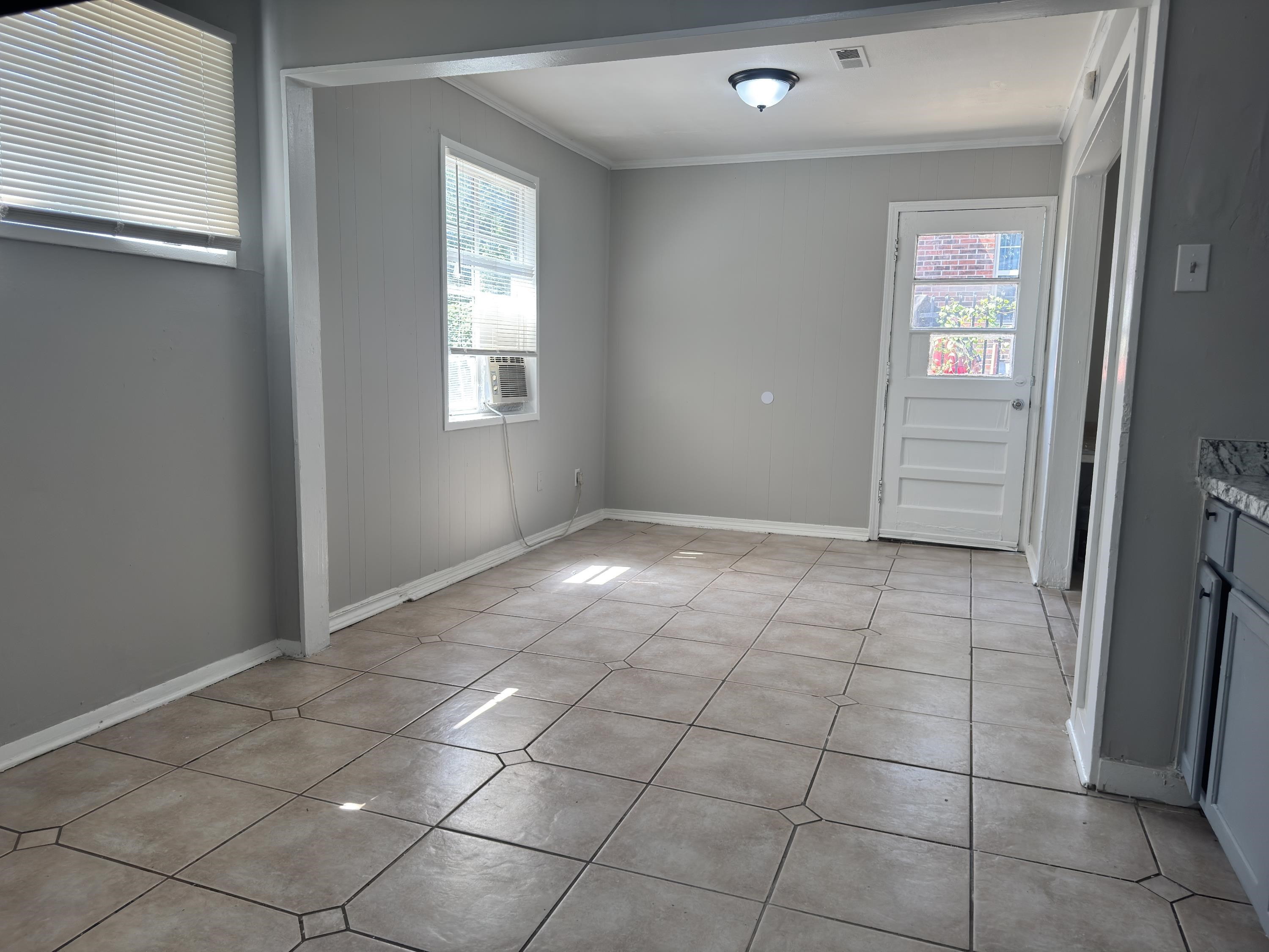 1770 Sugarloaf St Property Photo 5