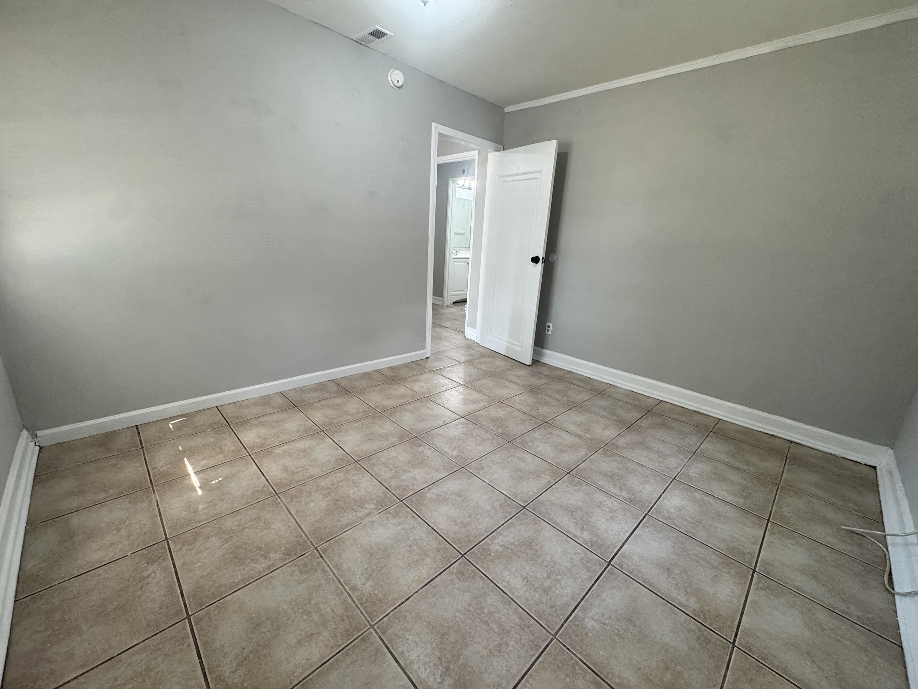 1770 Sugarloaf St Property Photo 9